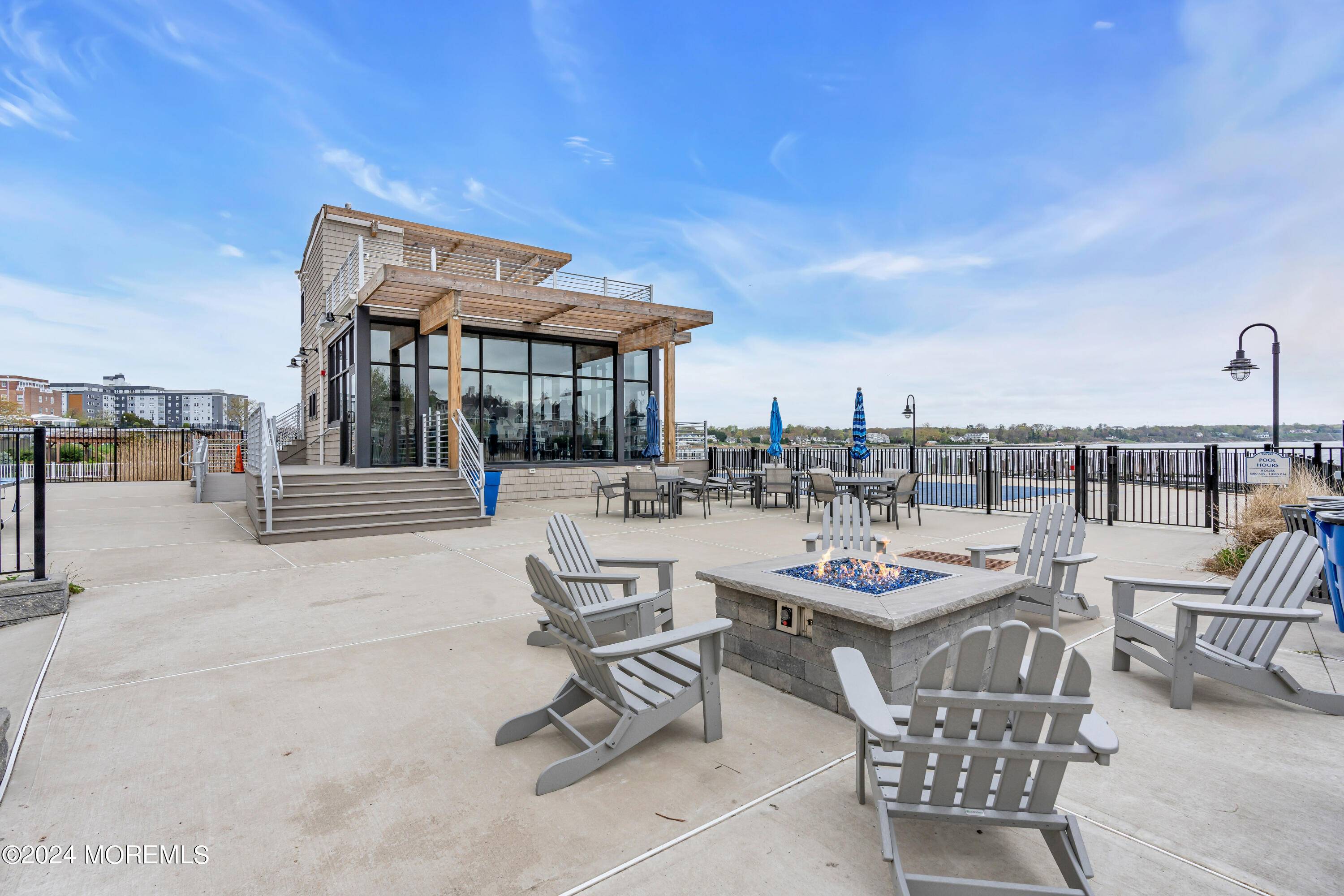Red Bank, NJ 07701,28 Riverside Avenue #7J