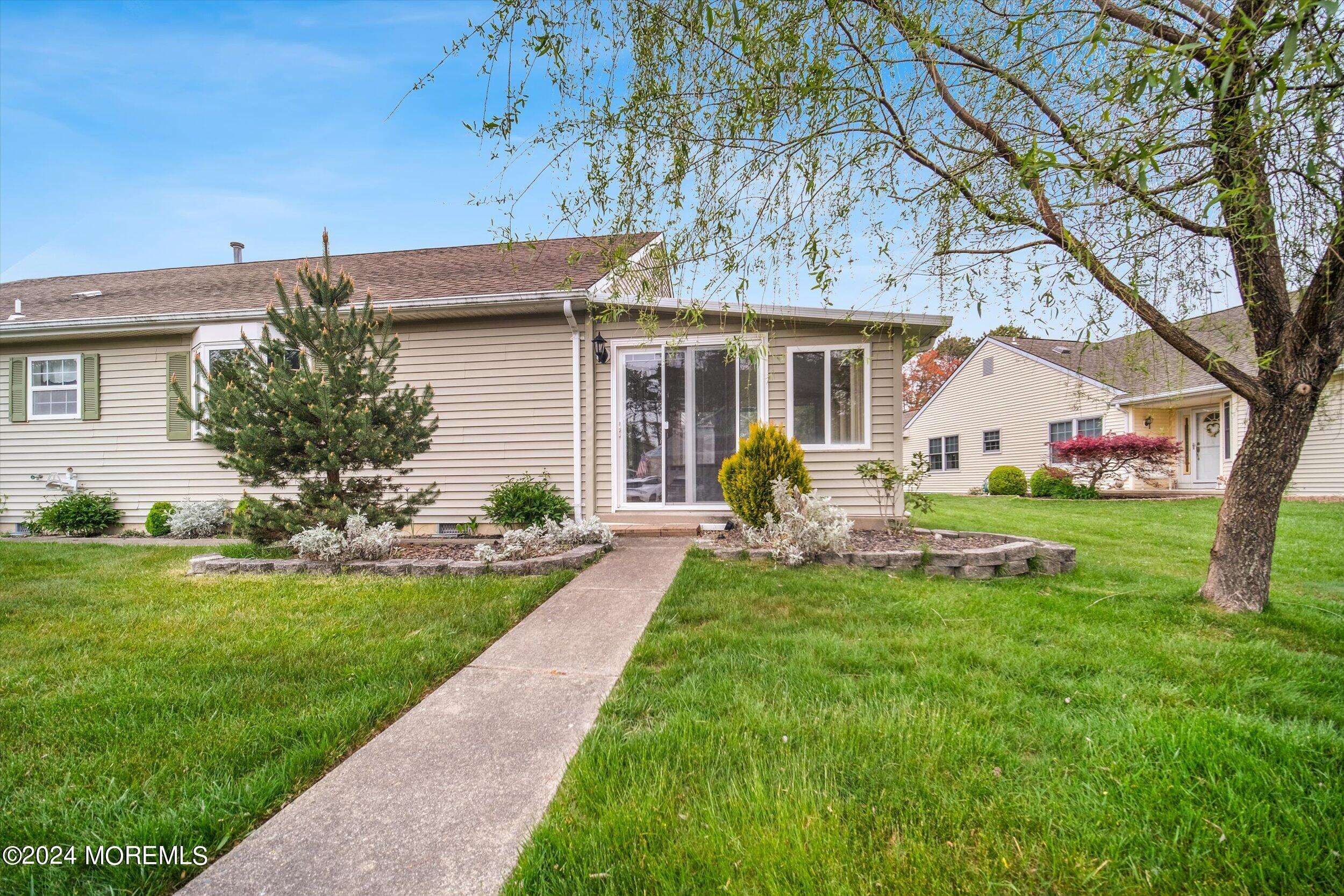 Toms River, NJ 08757,1 Lambert Way
