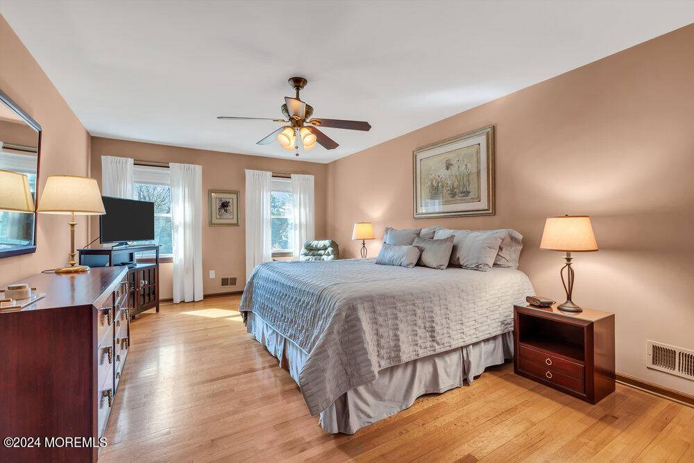 Ocean Twp, NJ 07712,23 Tudor Drive