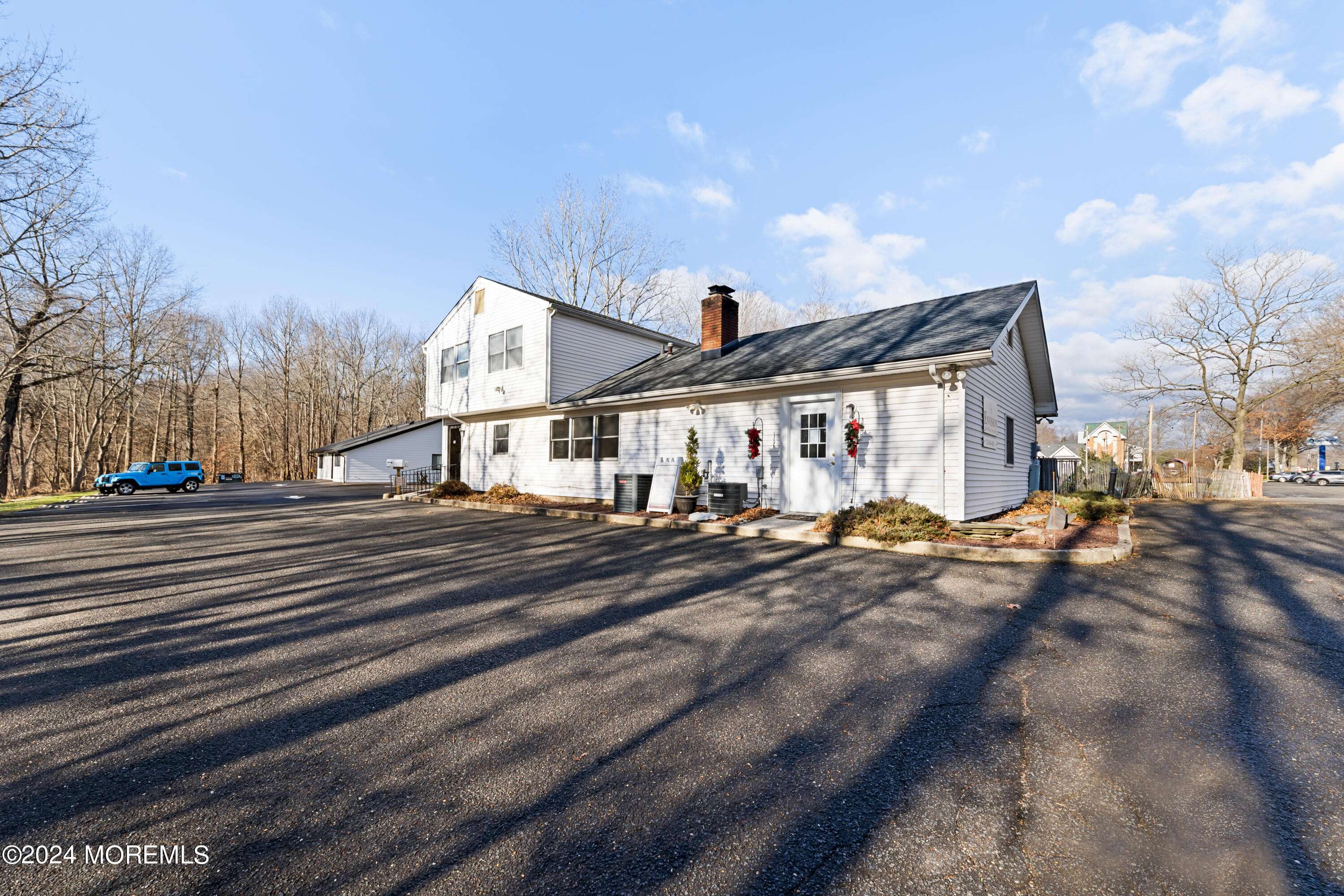 Manalapan, NJ 07726,189 Us 9