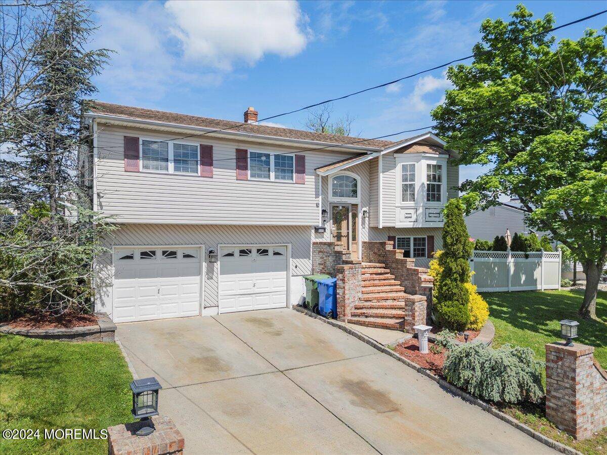 Perth Amboy City, NJ 08861,669 Gornik Drive