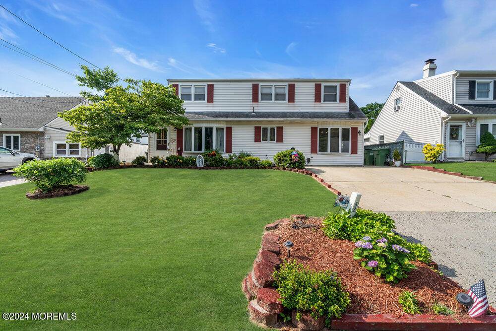 Parlin, NJ 08859,52 Kendall Drive