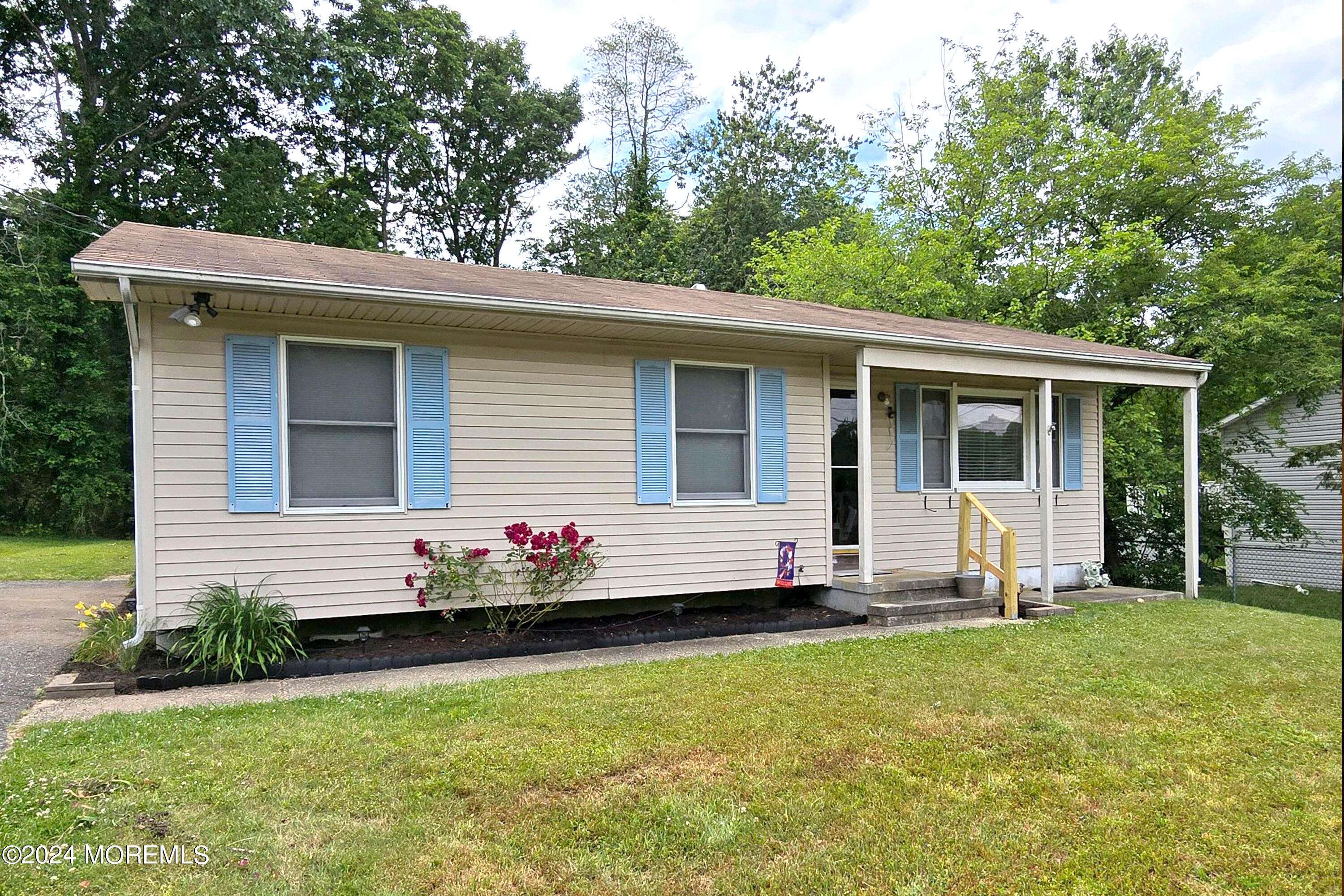 Jackson, NJ 08527,7 Birch Drive