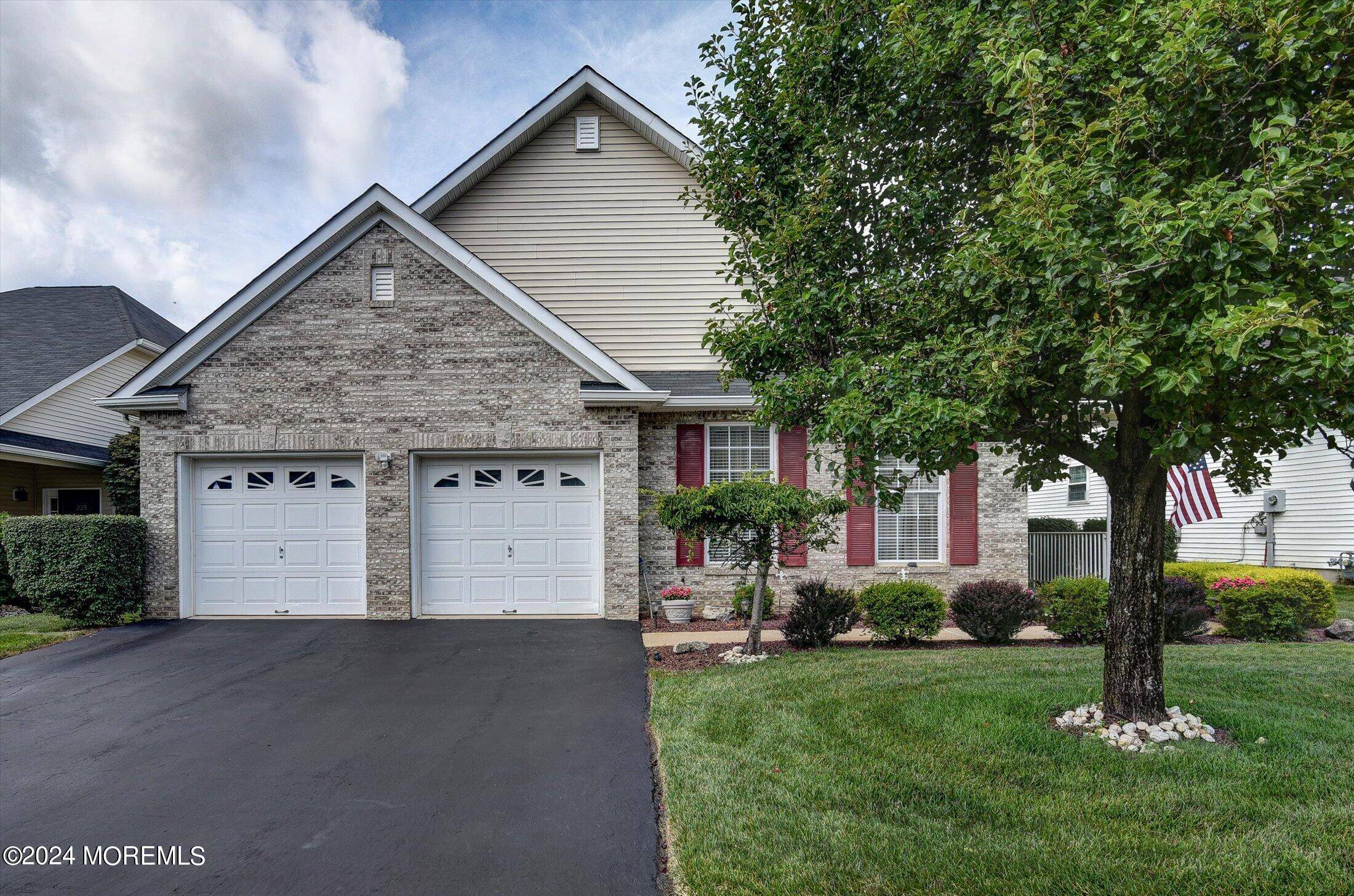 Marlboro, NJ 07746,227 Everton Boulevard