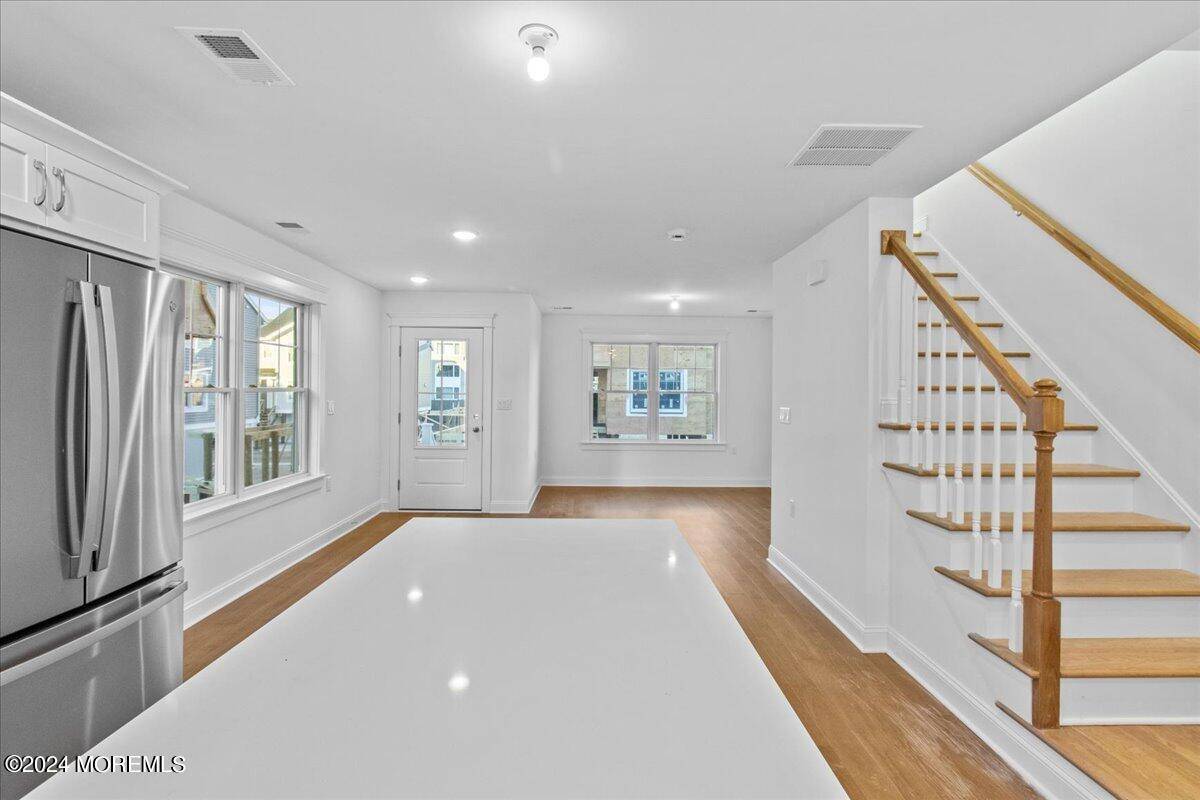 Mantoloking, NJ 08738,3 Cummins Street