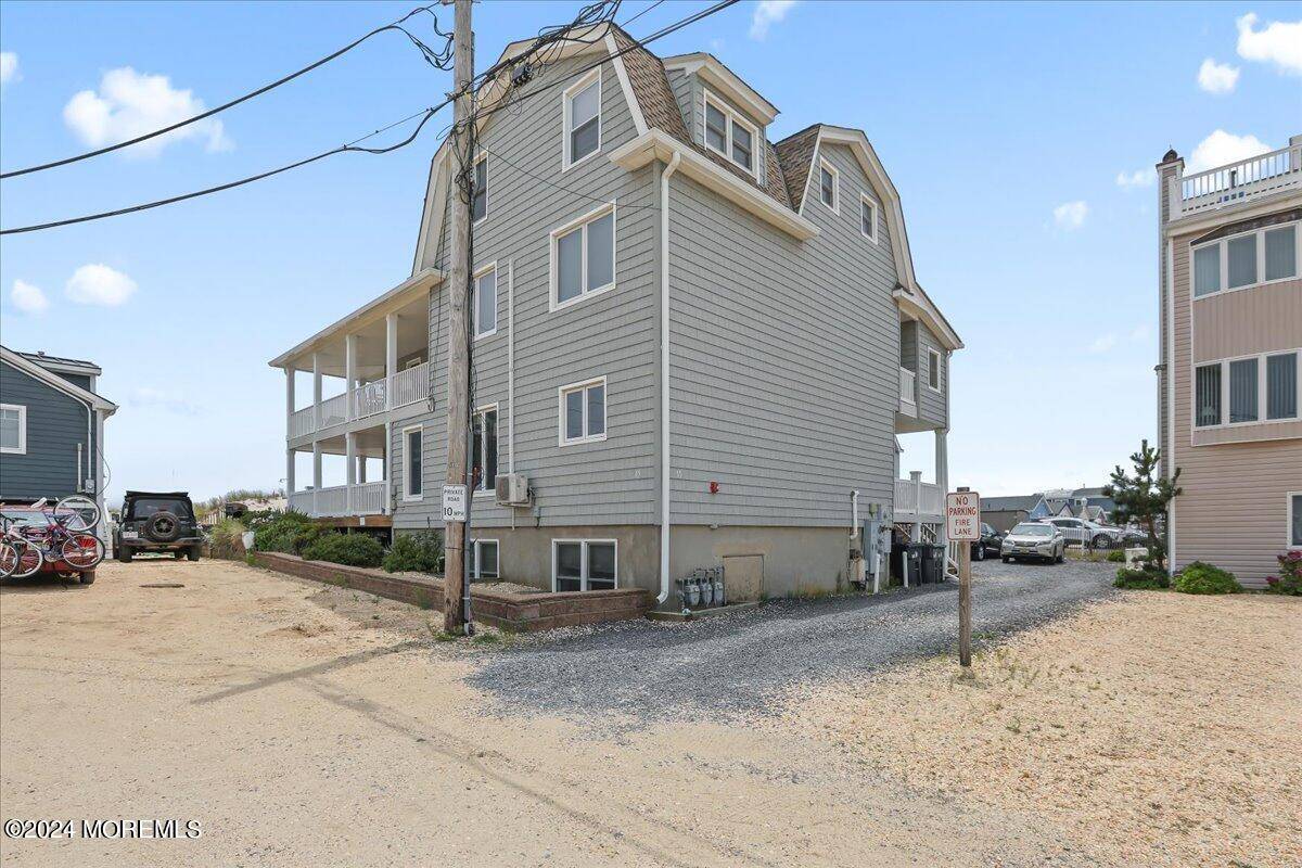 Lavallette, NJ 08735,15 E Tuna Way #B