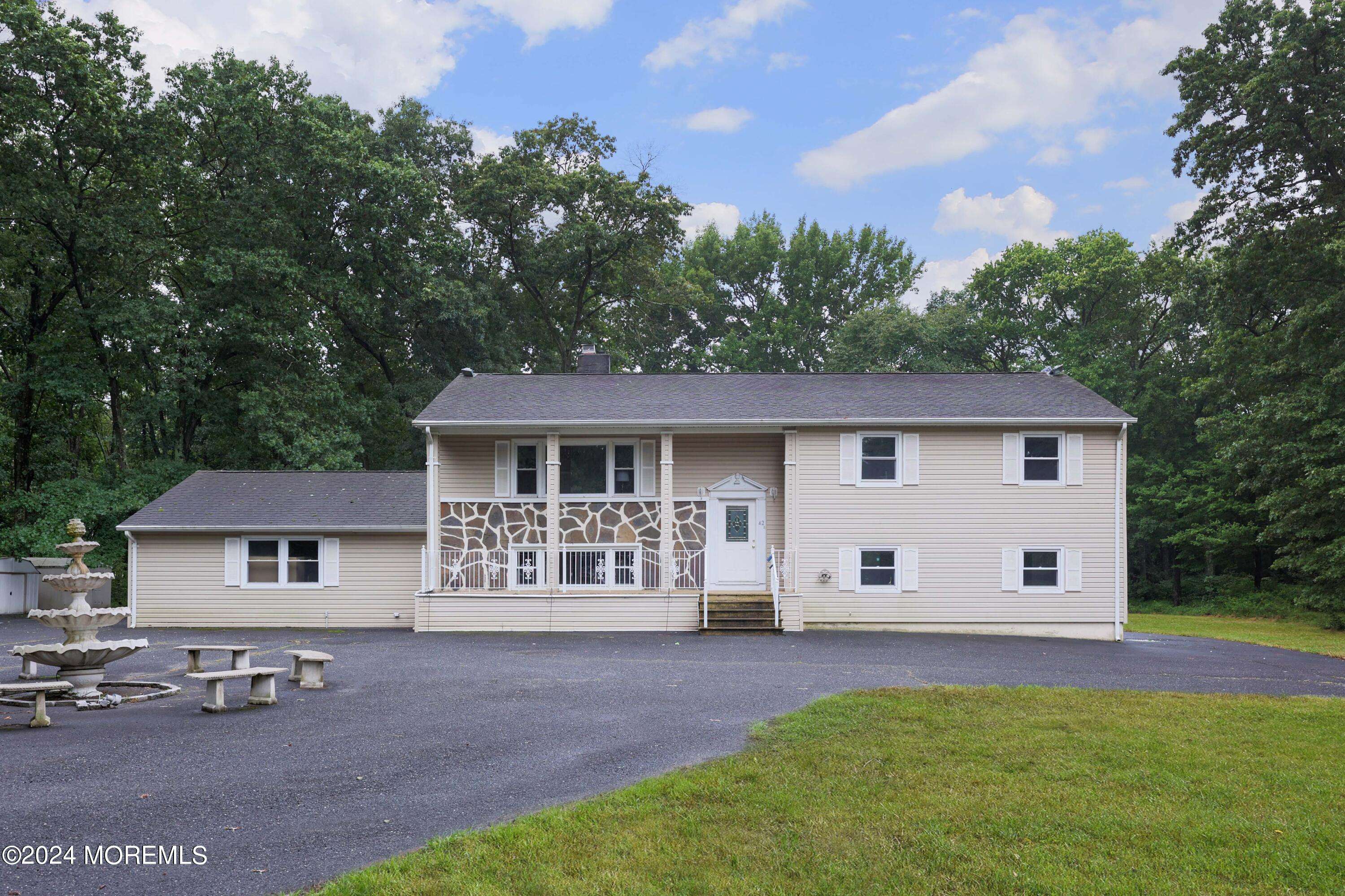 Morganville, NJ 07751,42 Brown Road