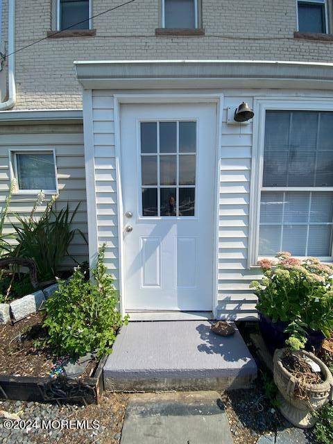 Highlands, NJ 07732,24 Bay Avenue #3