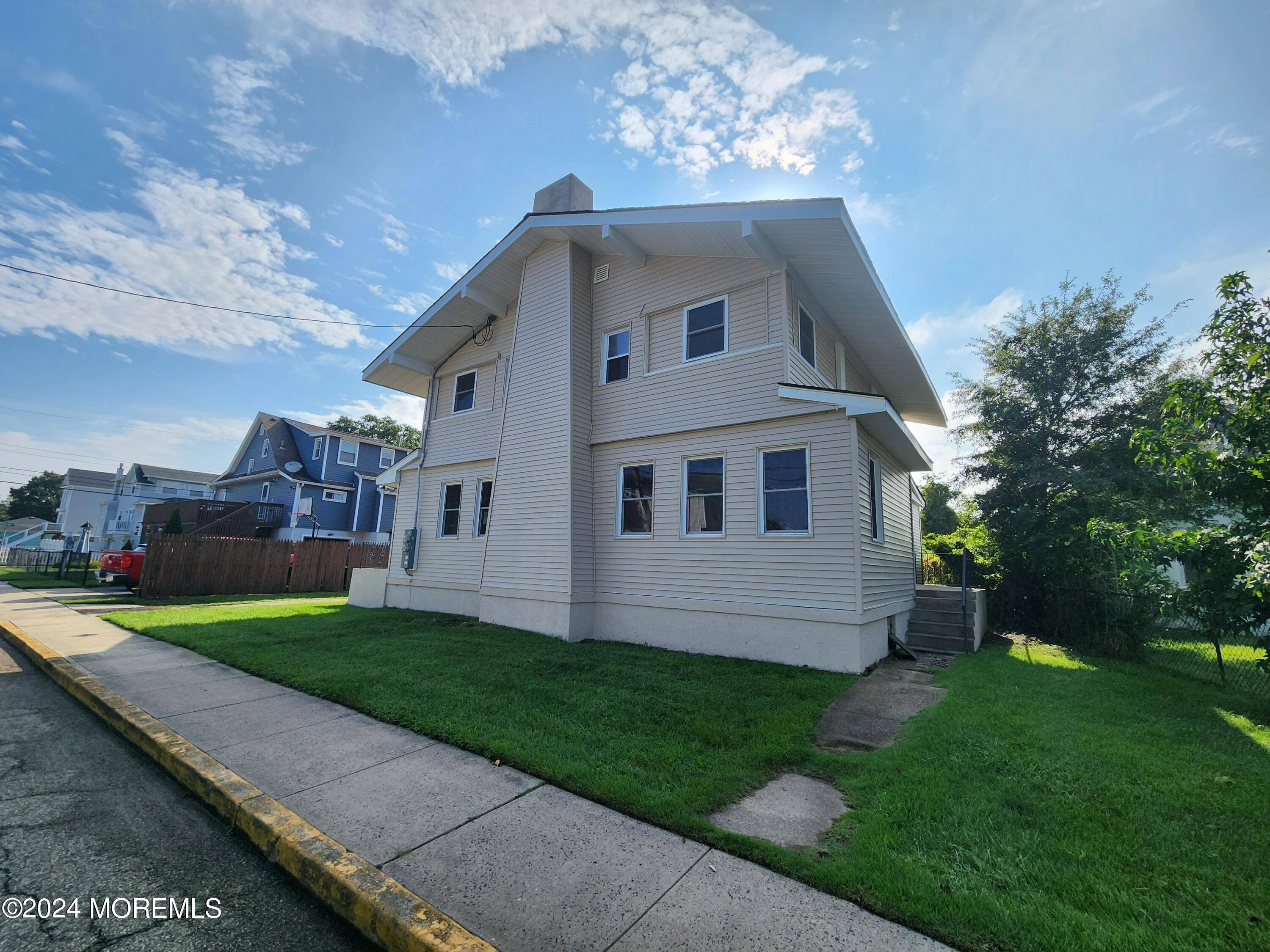 Keansburg, NJ 07734,40 Twilight Avenue #1