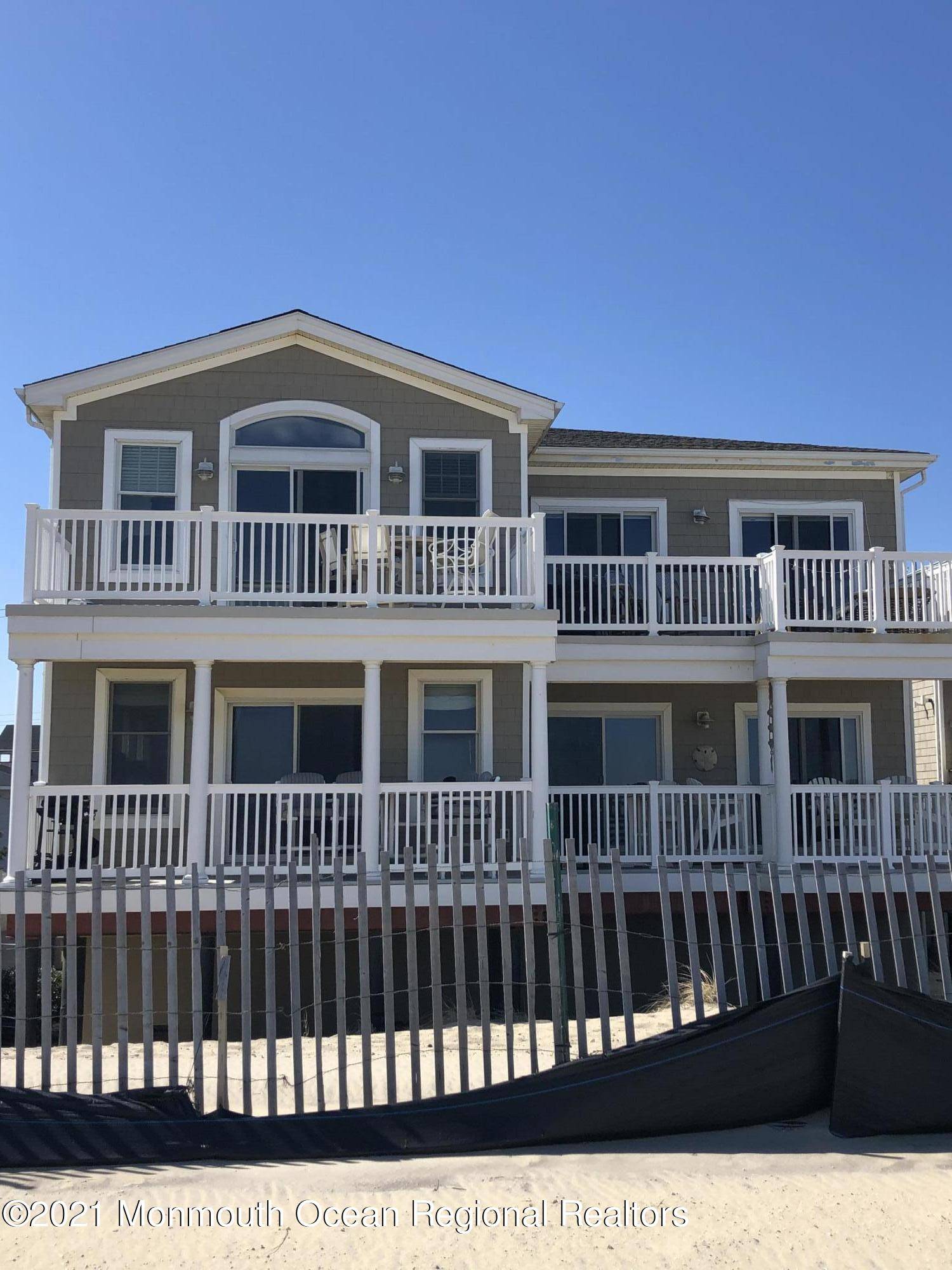 Manasquan, NJ 08736,239 Beachfront #3