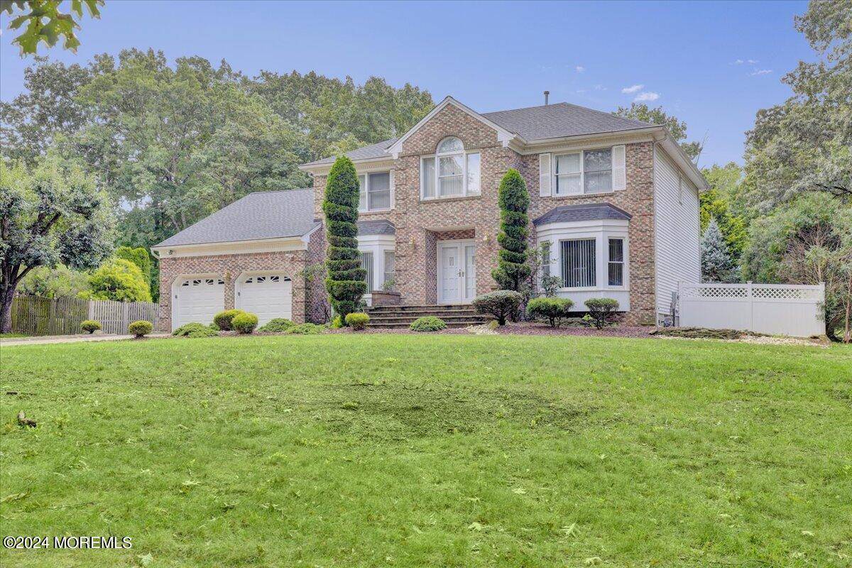 Manalapan, NJ 07726,21 Kimberly Court