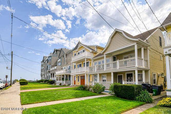 Ocean Grove, NJ 07756,10 Seaview Avenue