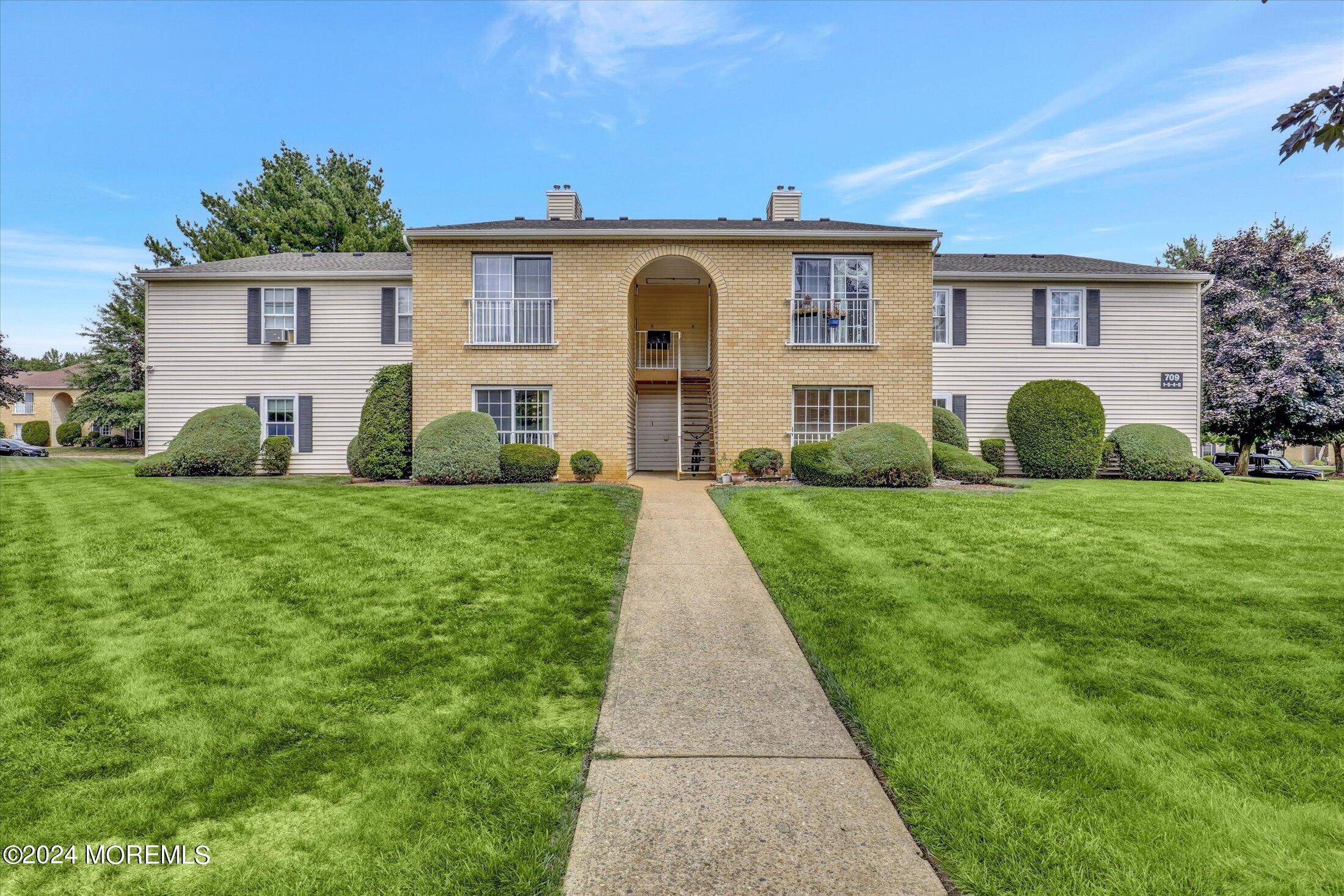 Freehold, NJ 07728,709 Zlotkin Circle #1