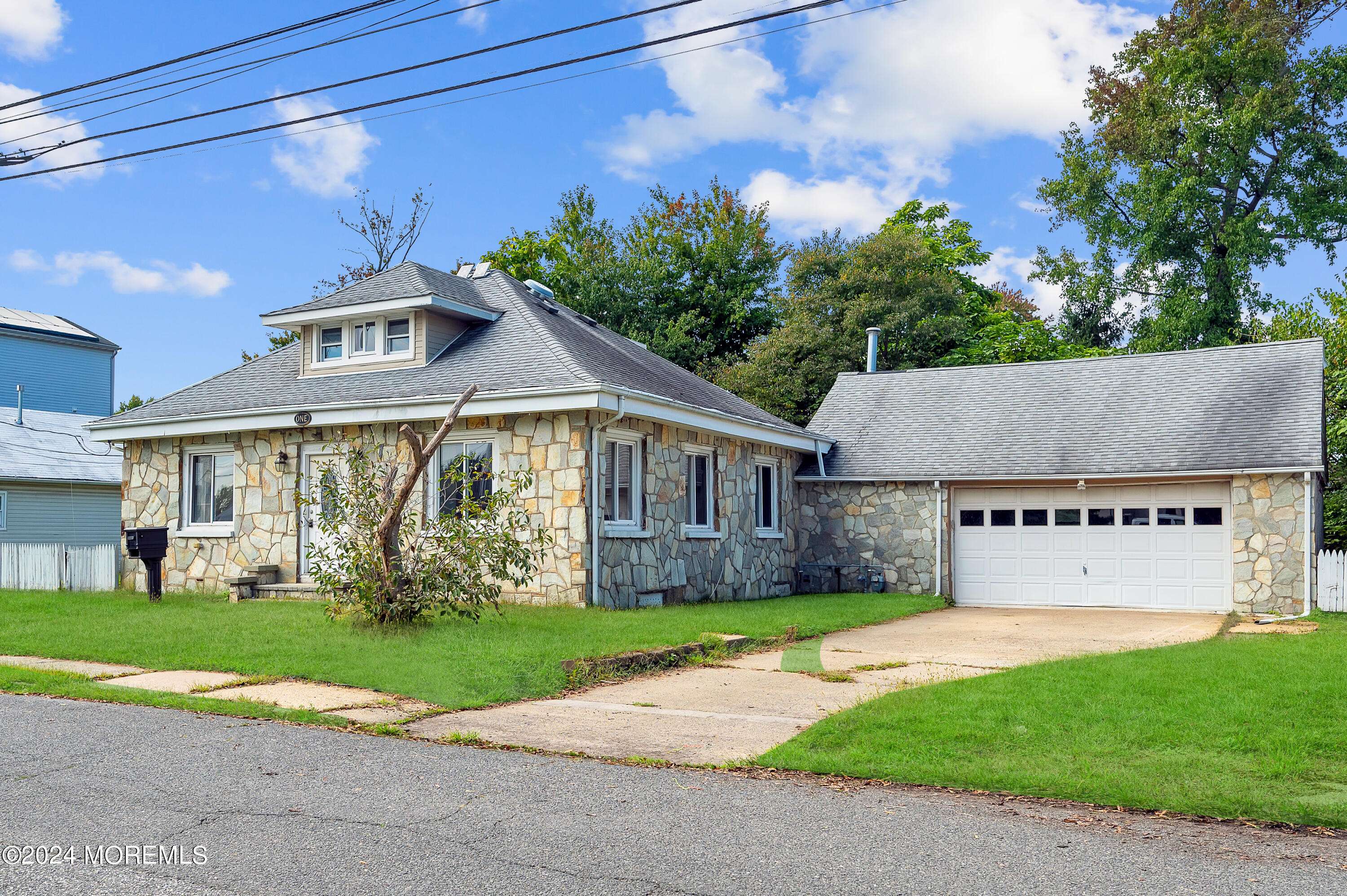 Keansburg, NJ 07734,1 Saint Marks Place