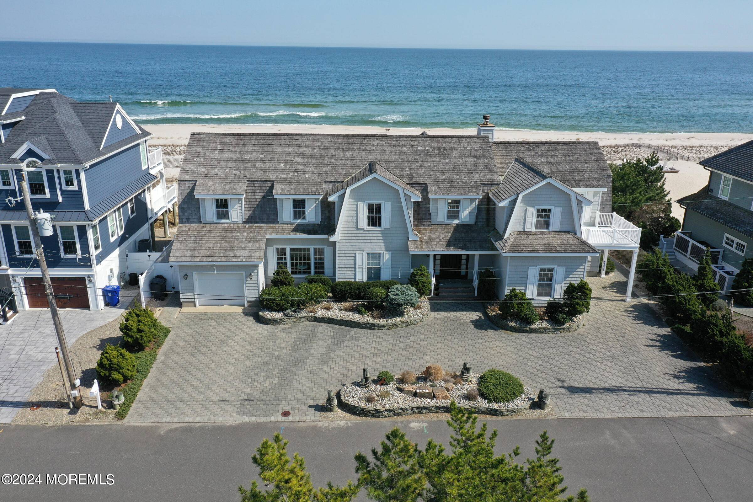 Mantoloking, NJ 08738,214 Dune Avenue