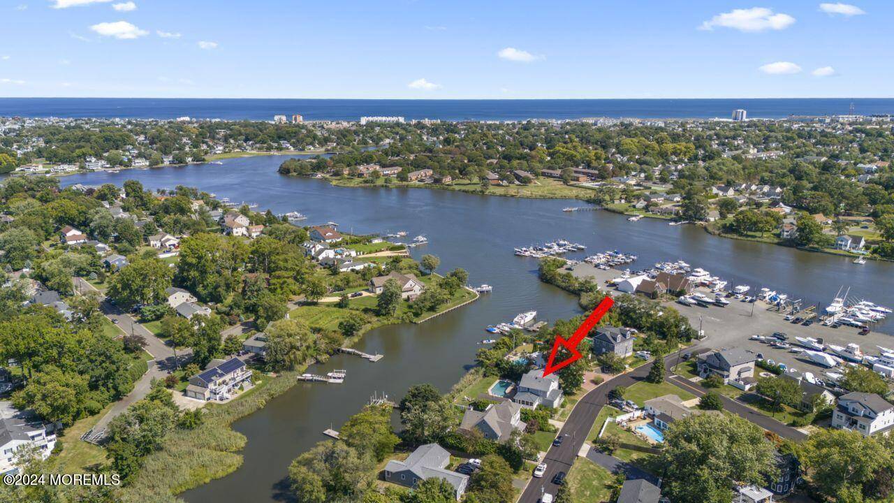 Oceanport, NJ 07757,433 River Street