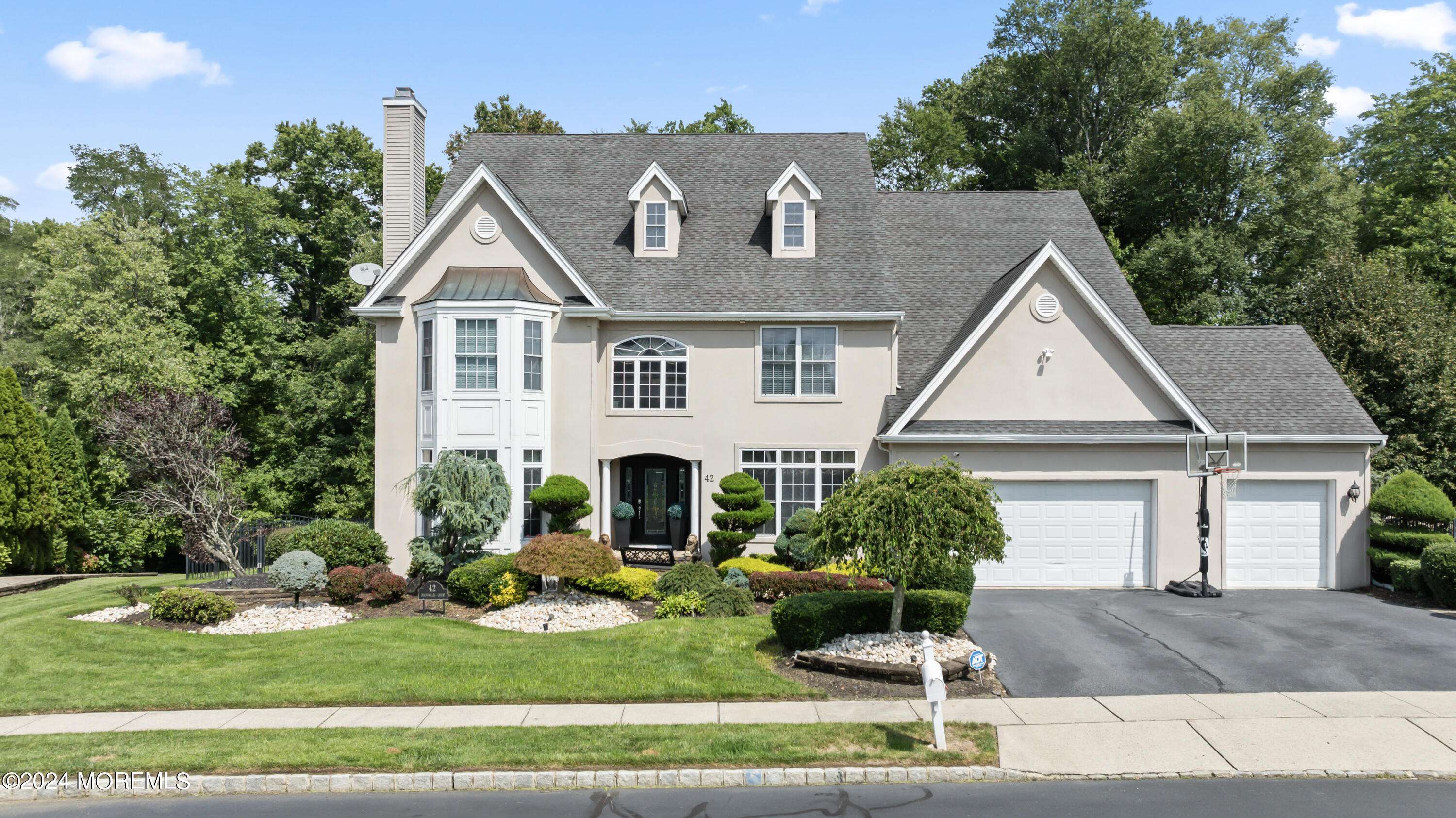 Manalapan, NJ 07726,42 Cornwallis Court