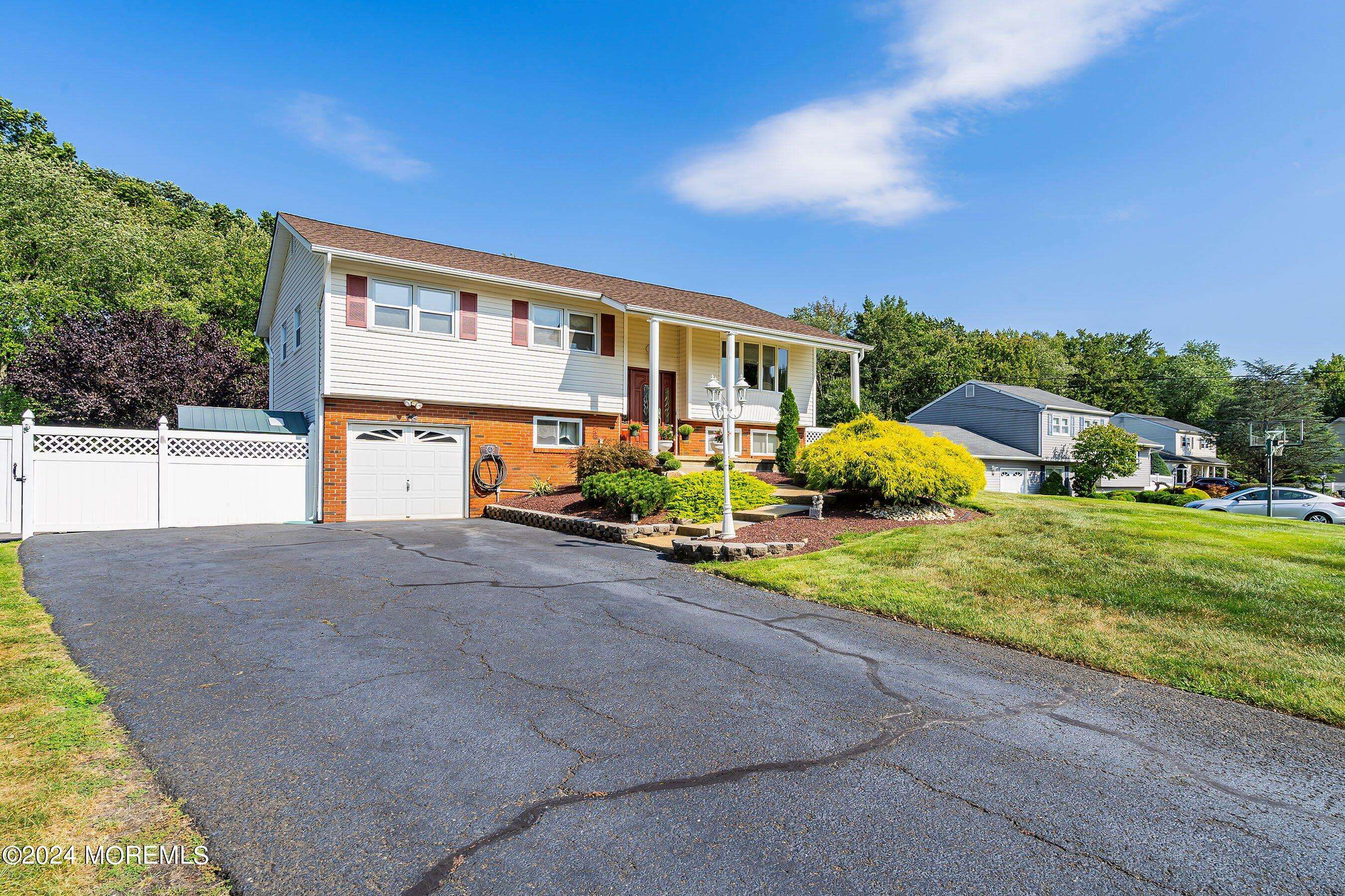 Manalapan, NJ 07726,18 Chesapeake Road