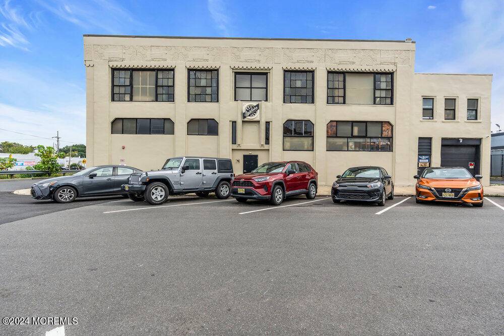 Asbury Park, NJ 07712,807 Summerfield Avenue #2D