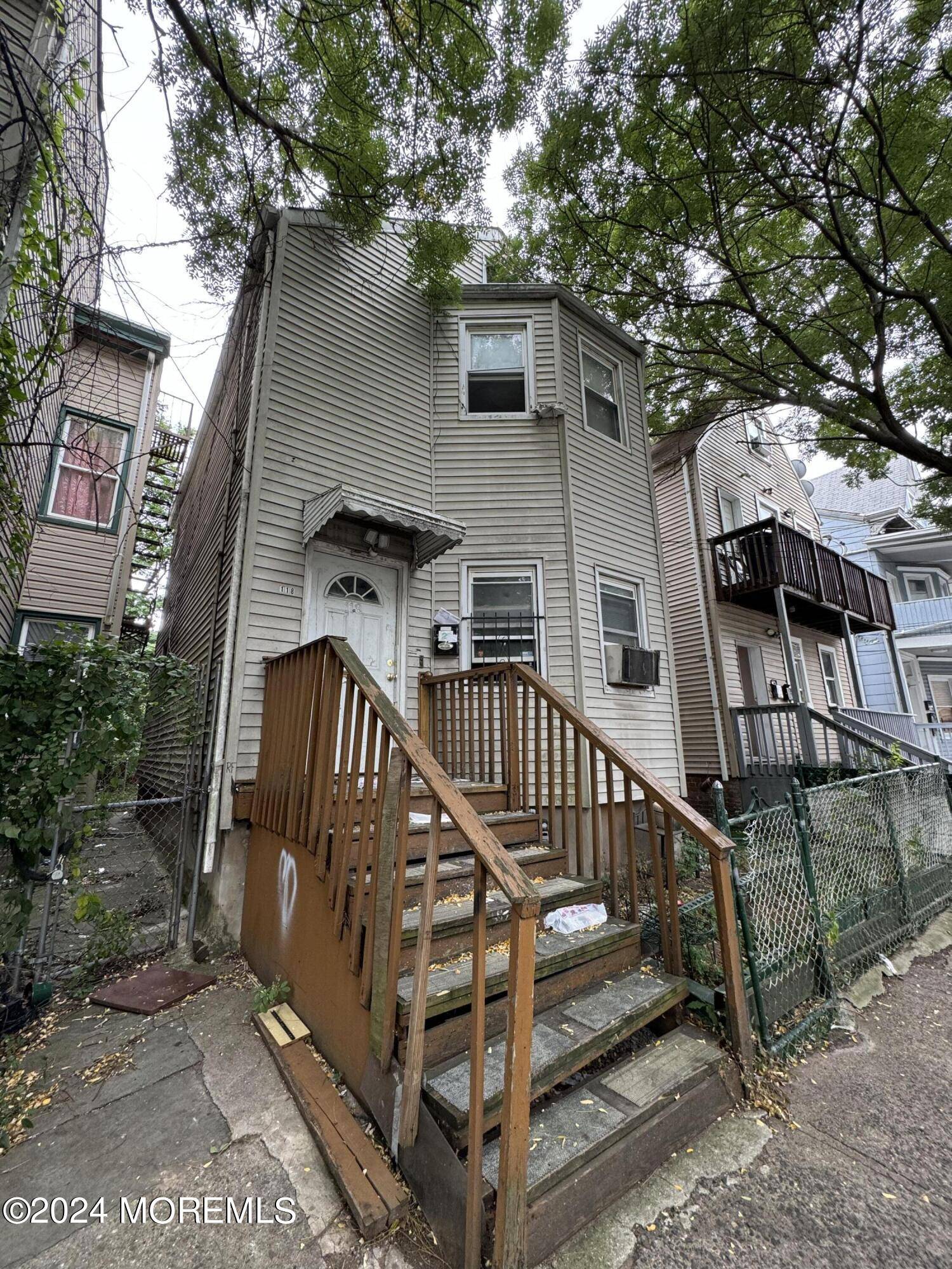 Paterson, NJ 07501,118 12th Avenue