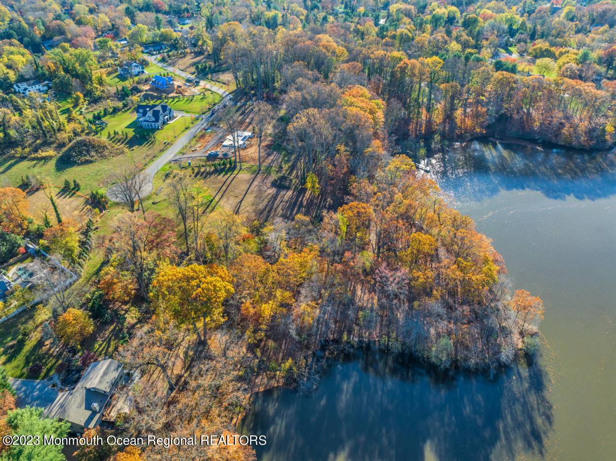 Red Bank, NJ 07701,11 Bucchop Lane