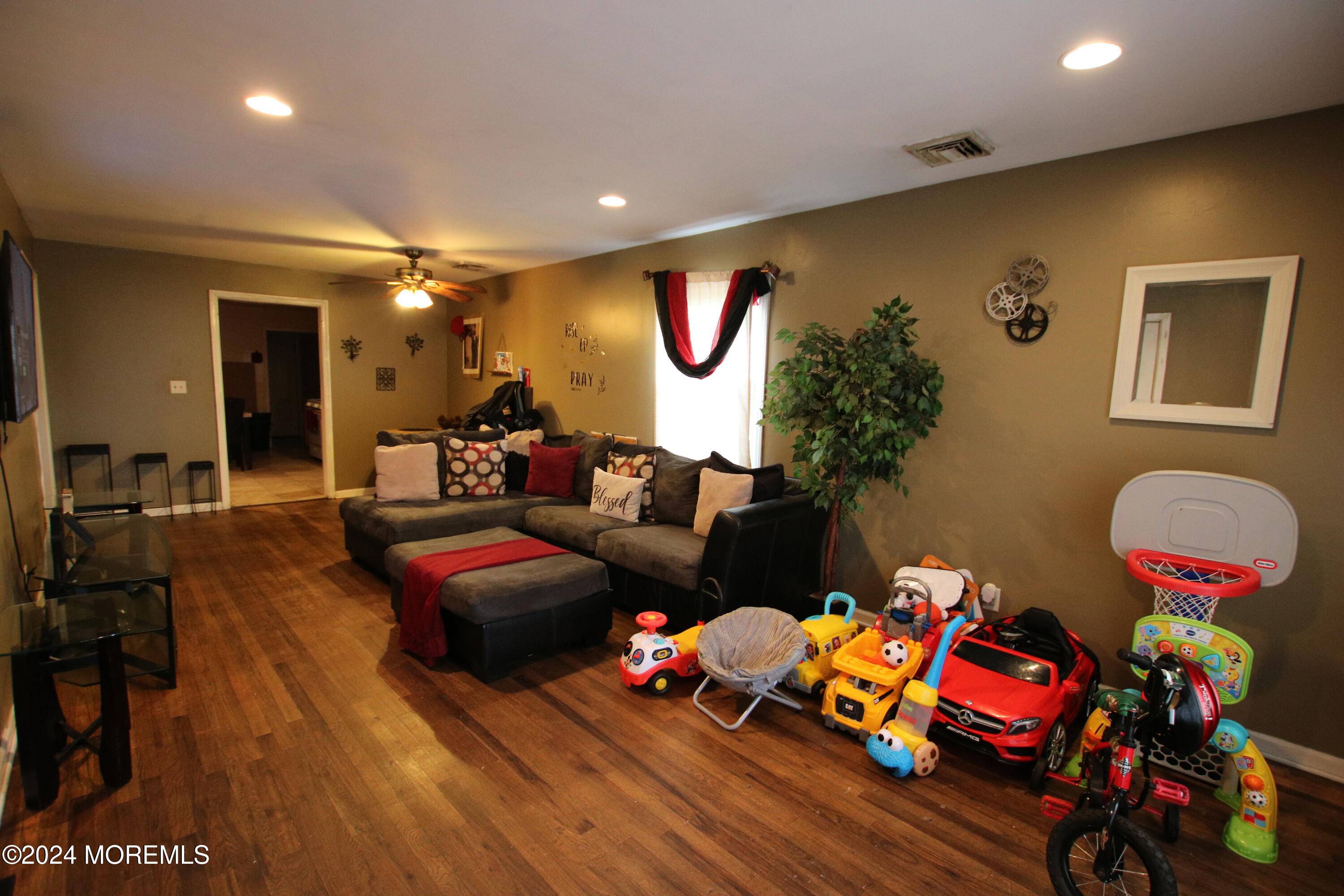 Neptune Township, NJ 07753,1814 Columbus Avenue