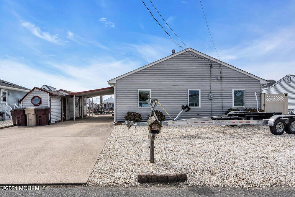 Bayville, NJ 08721,216 Pine Drive