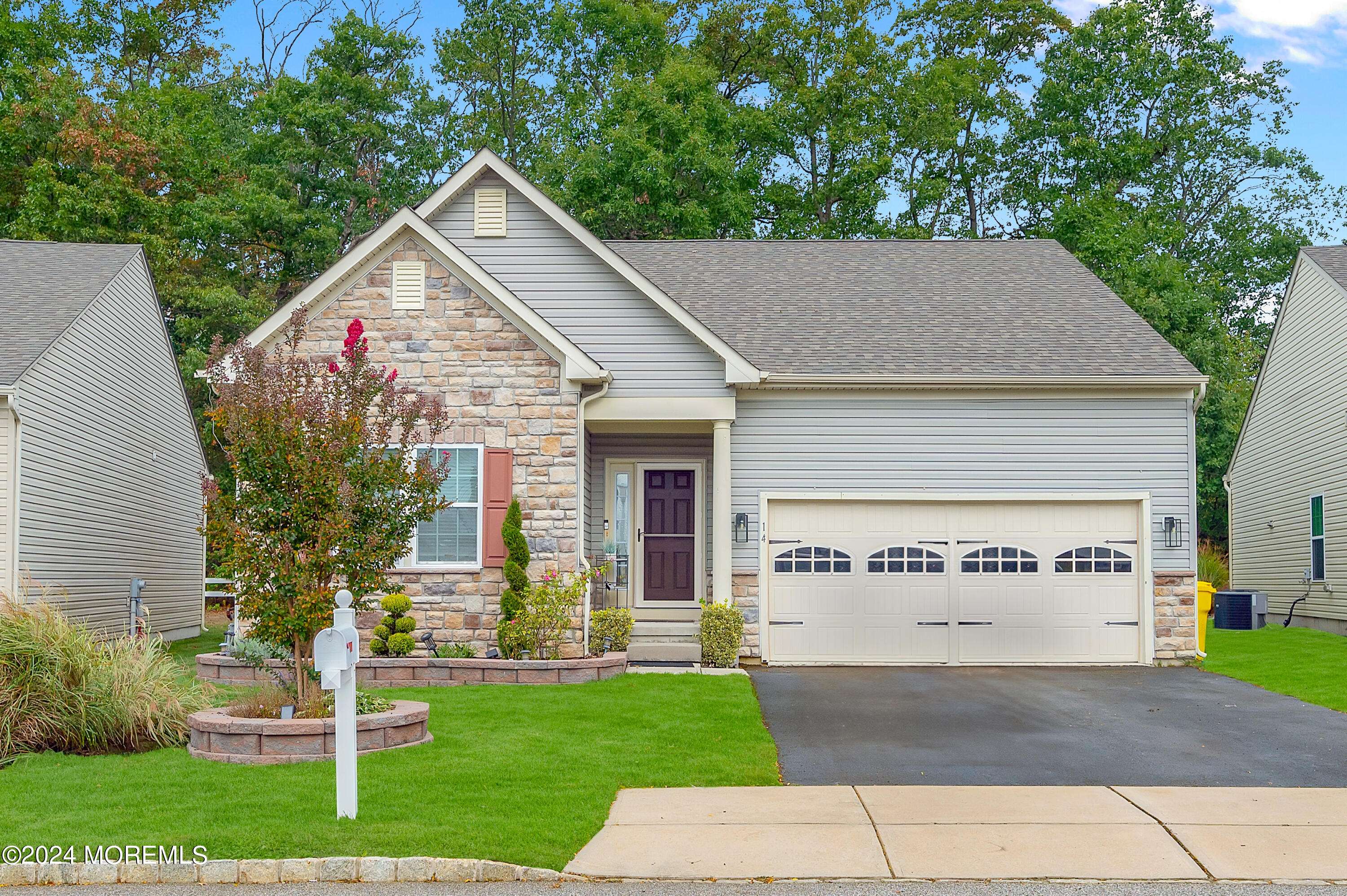 Lakewood, NJ 08701,14 La Quinta Lane