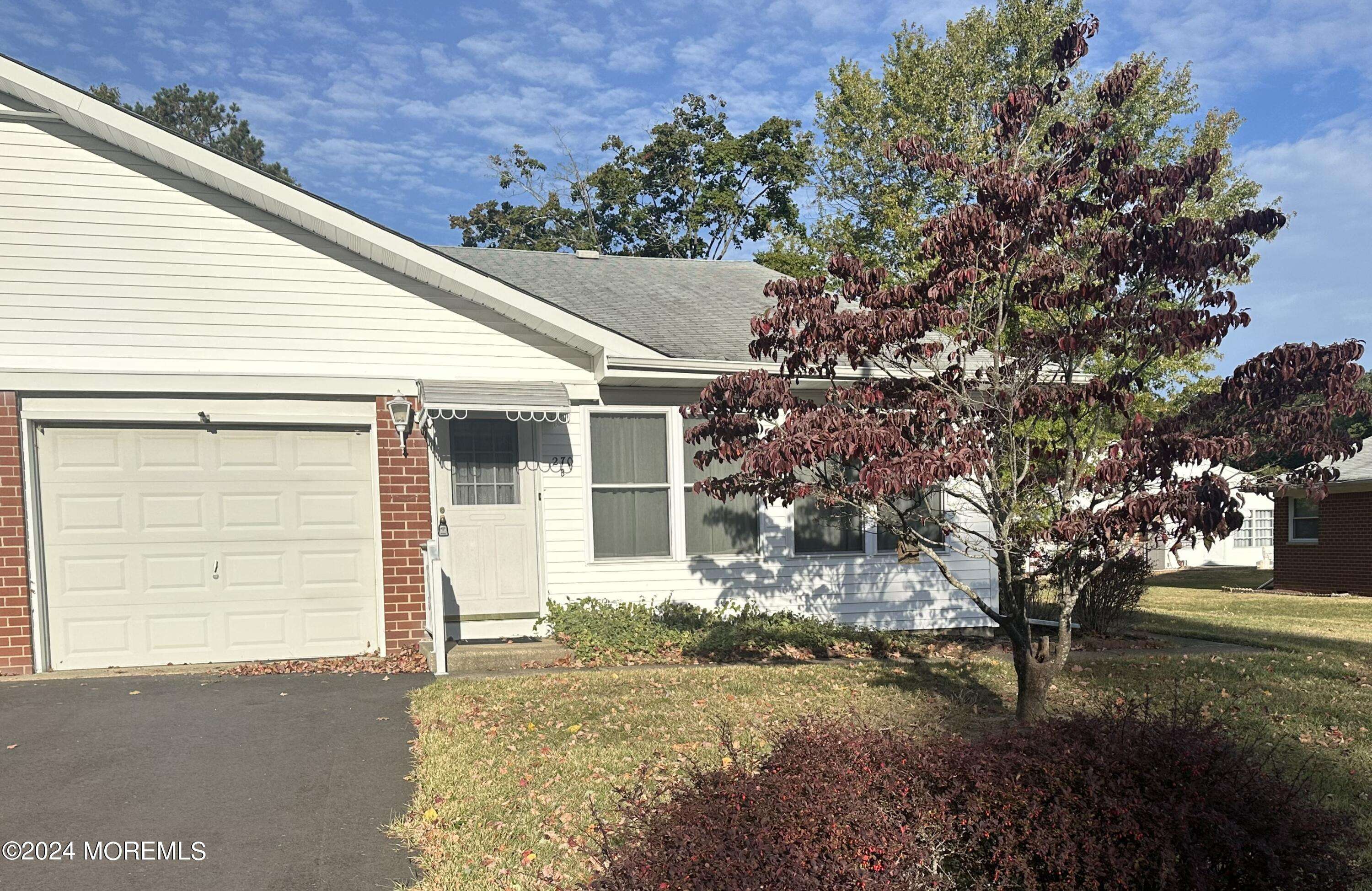 Whiting, NJ 08759,270 Aster Place