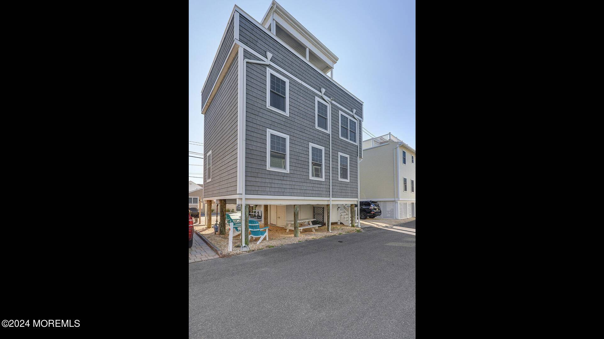 Lavallette, NJ 08735,27 E Channel Way