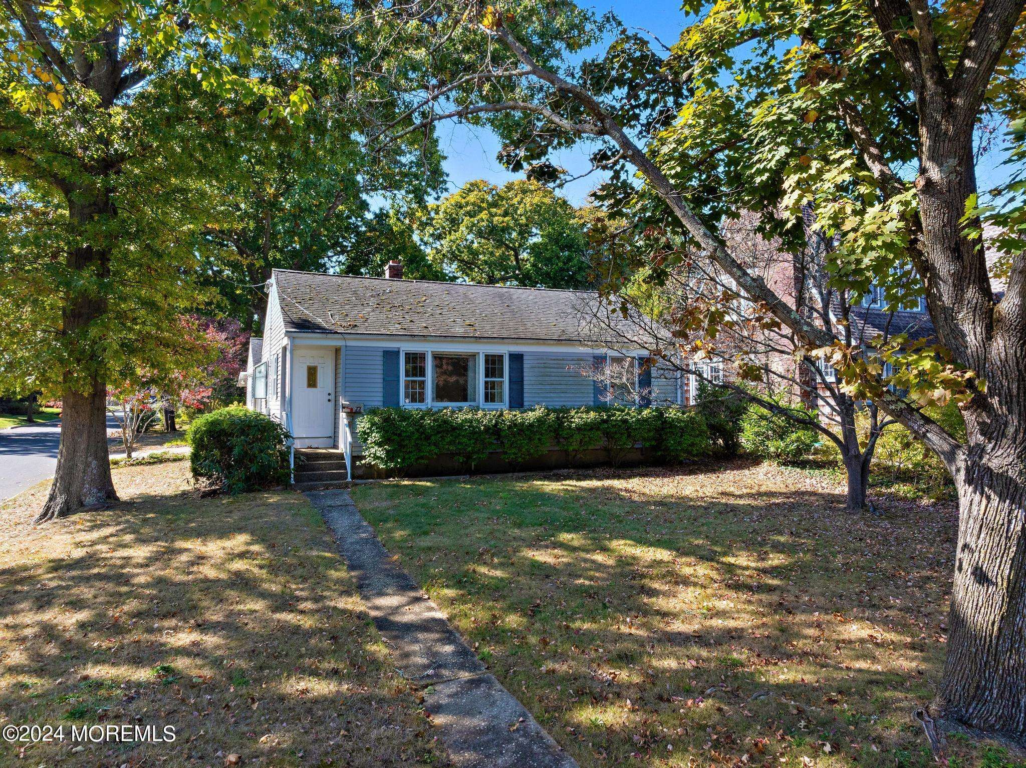 Rumson, NJ 07760,44 Lennox Avenue