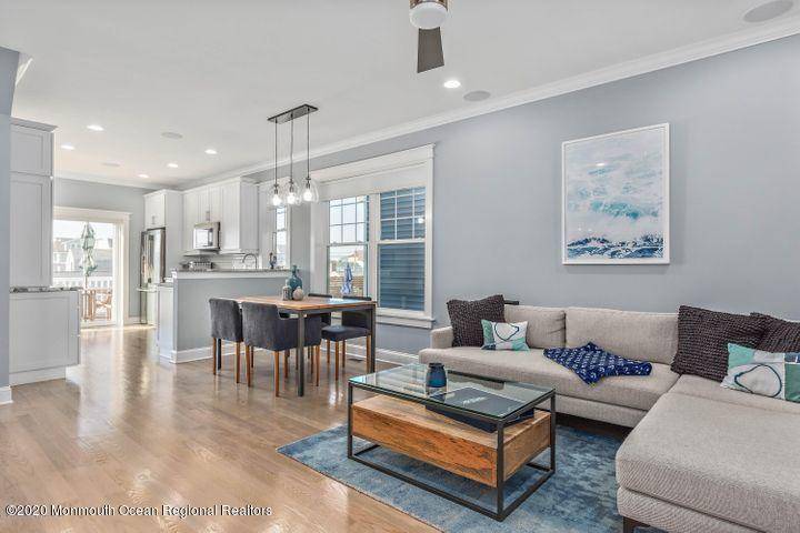 Manasquan, NJ 08736,259 1st Avenue