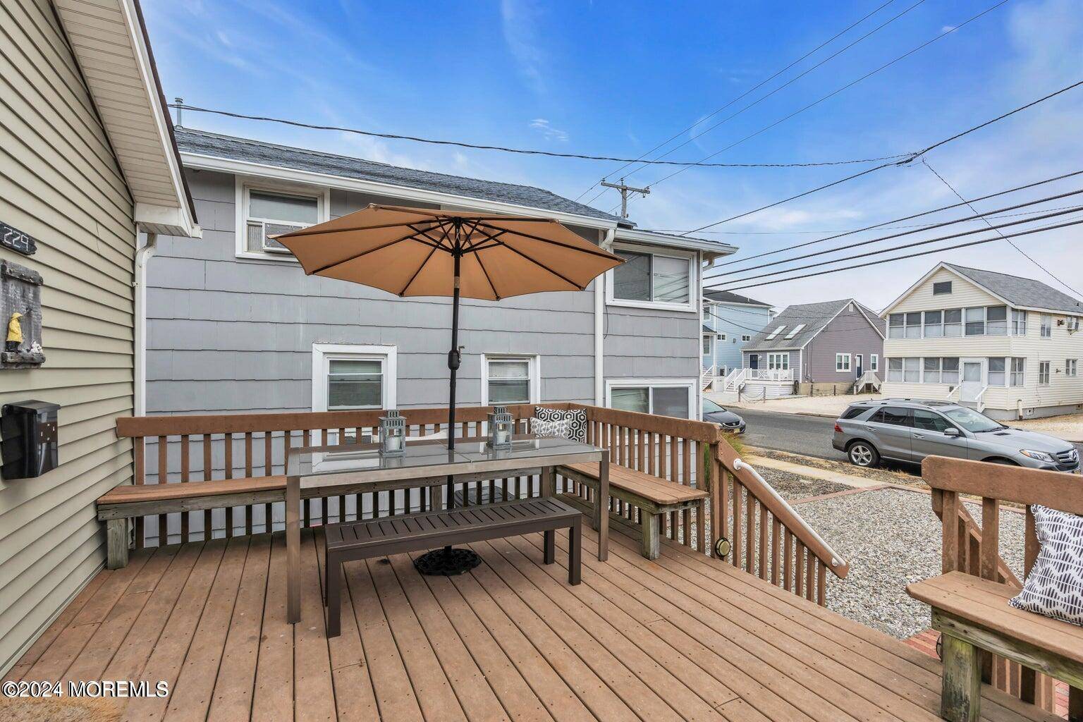 Manasquan, NJ 08736,229 Third Avenue