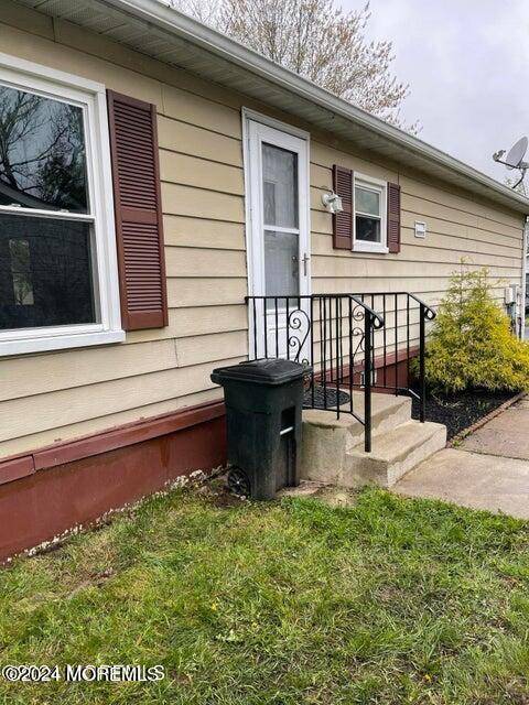 Manalapan, NJ 07726,3 Fallow Drive