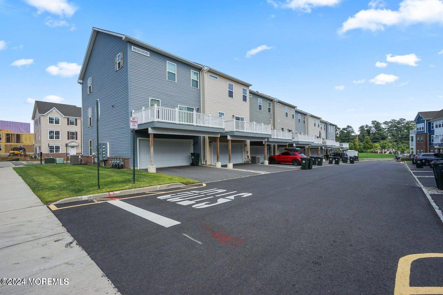 Cliffwood, NJ 07721,5 Midland Avenue #205X