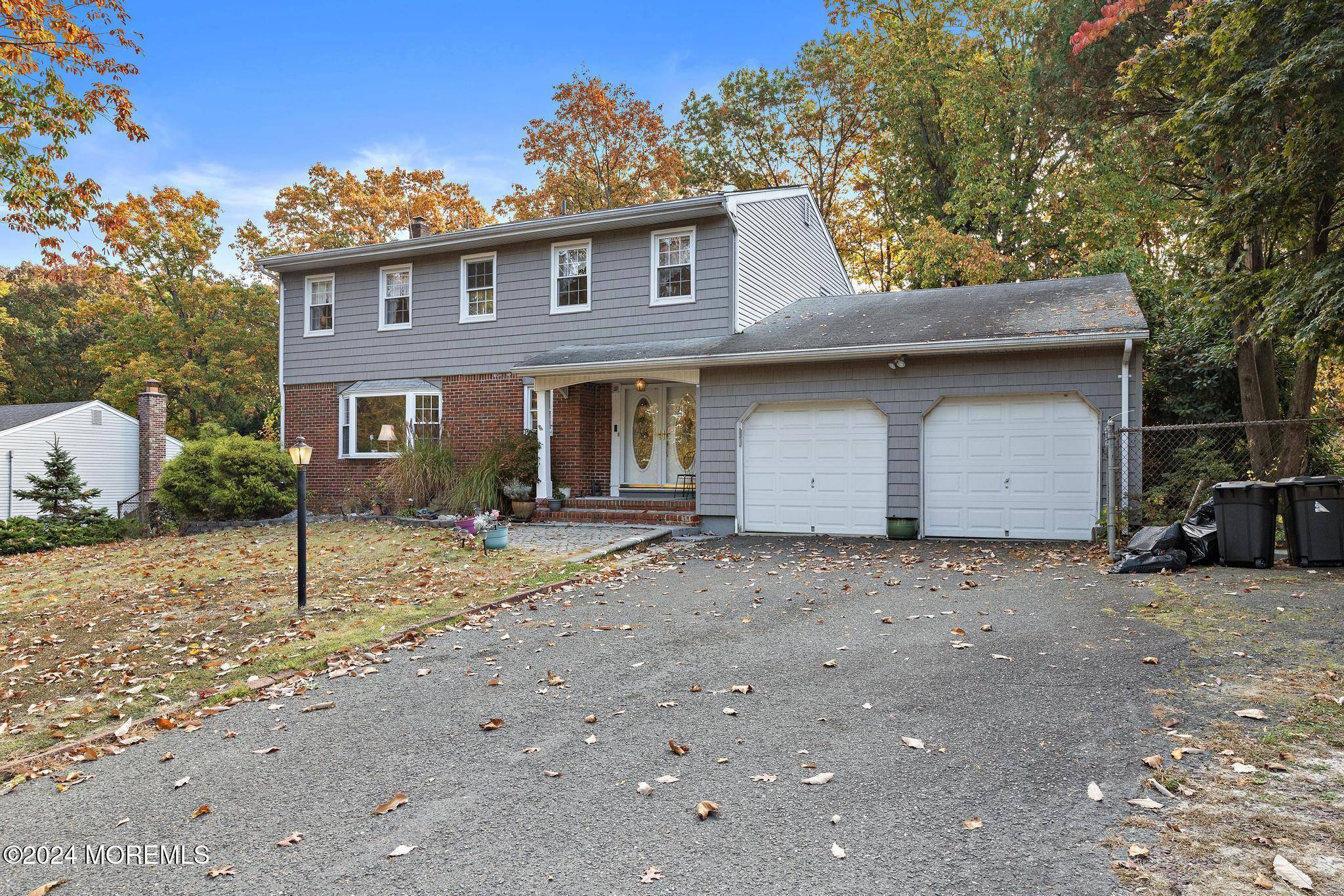 Manalapan, NJ 07726,9 Pinewood Drive