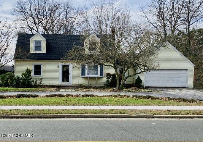 Oakhurst, NJ 07755,180 Whalepond Road