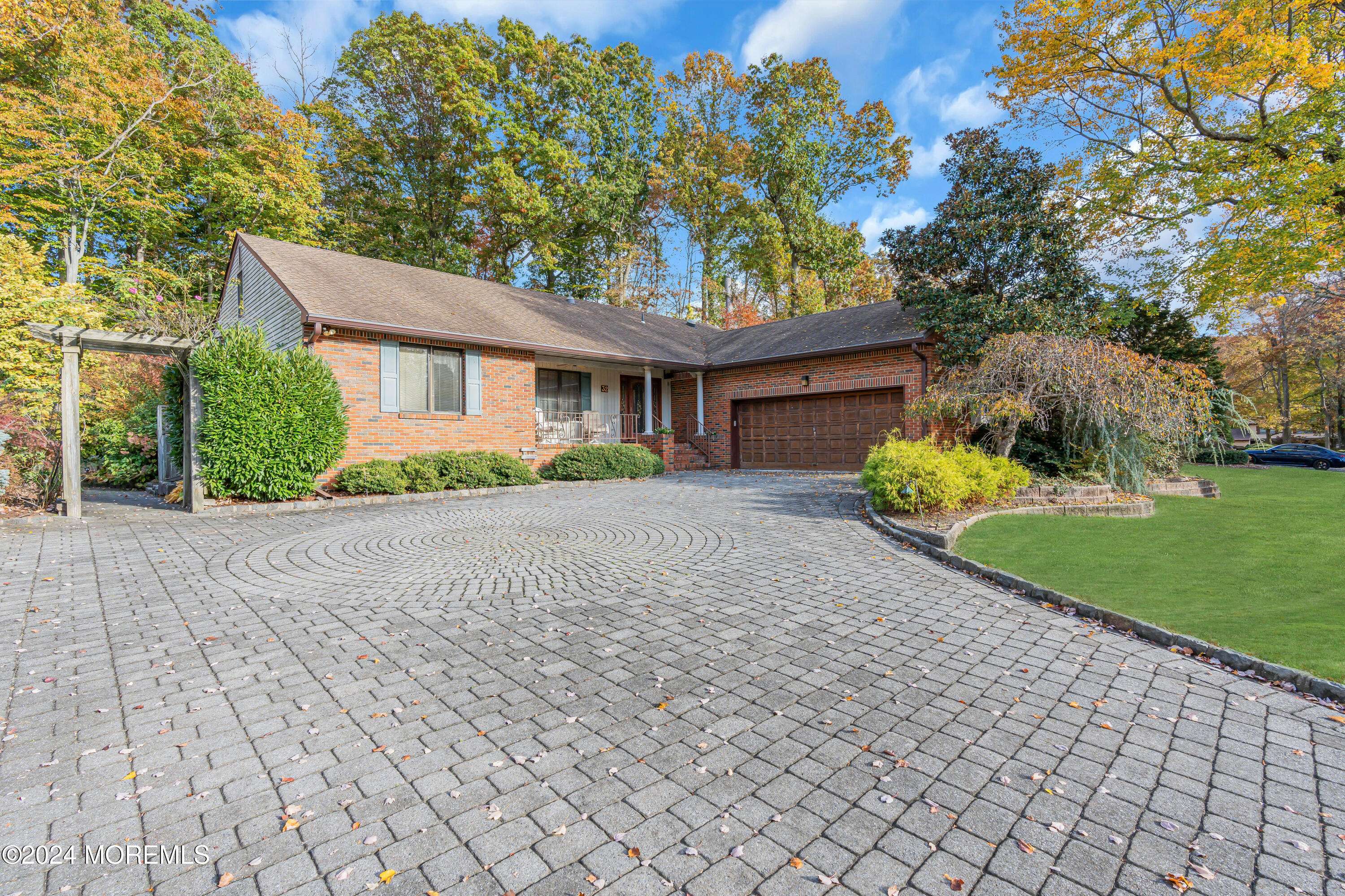 Manalapan, NJ 07726,32 Timber Lane