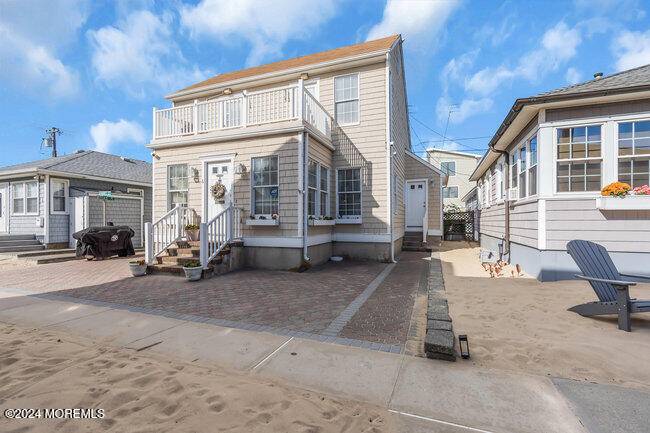 Point Pleasant Beach, NJ 08742,6 Hayes Court