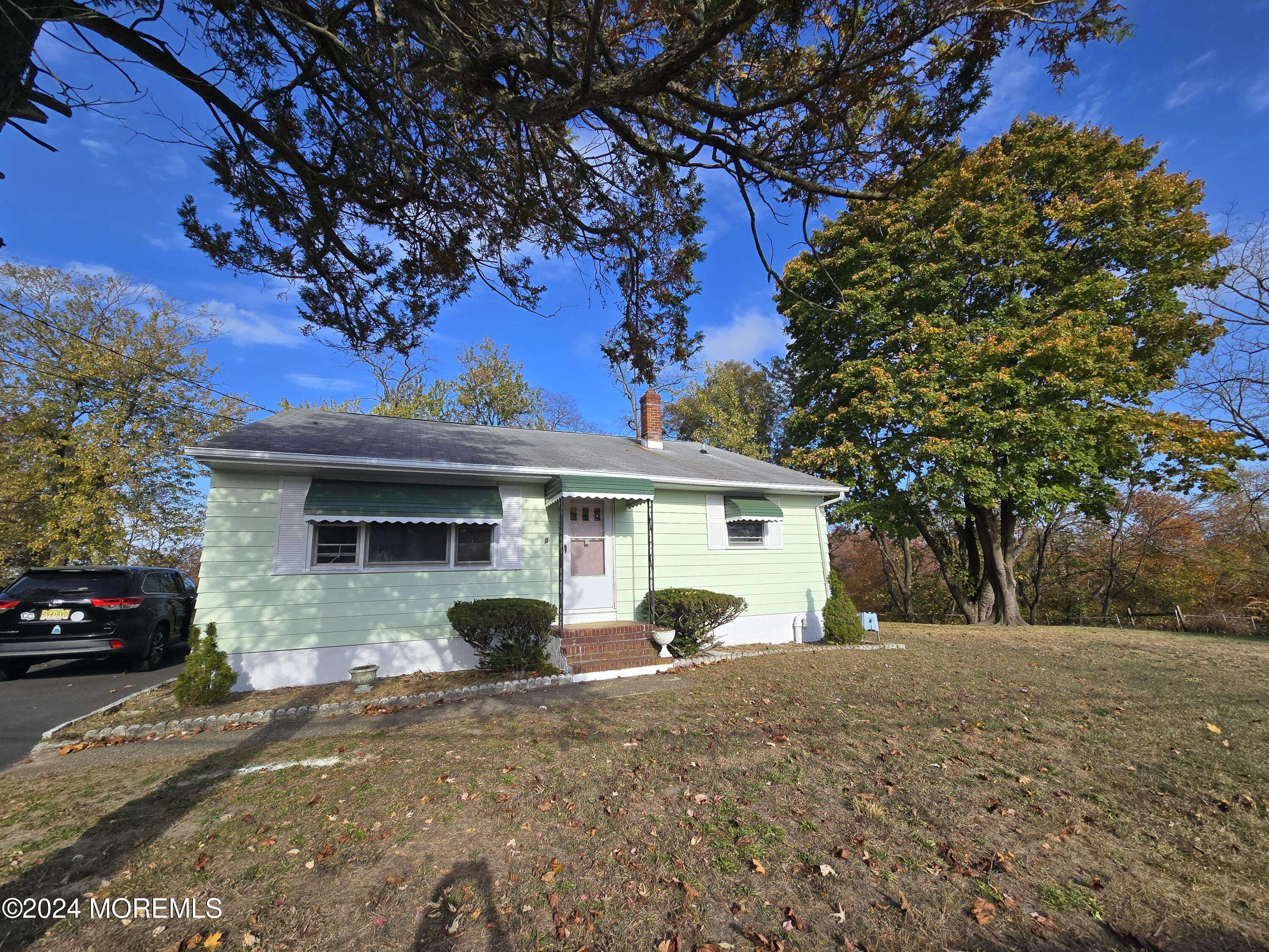 Neptune Township, NJ 07753,8 Dale Place