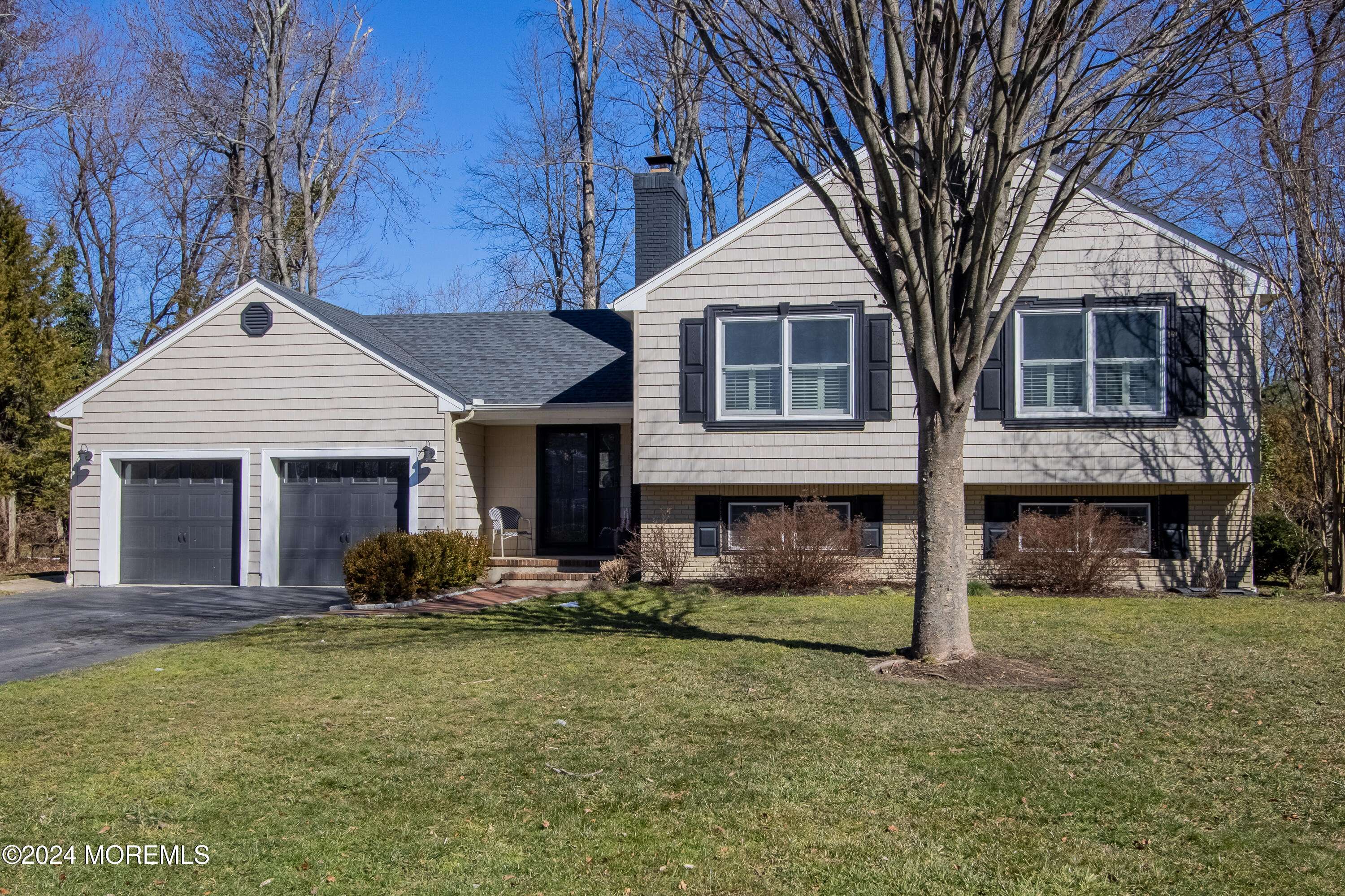 Little Silver, NJ 07739,60 Brookside Lane