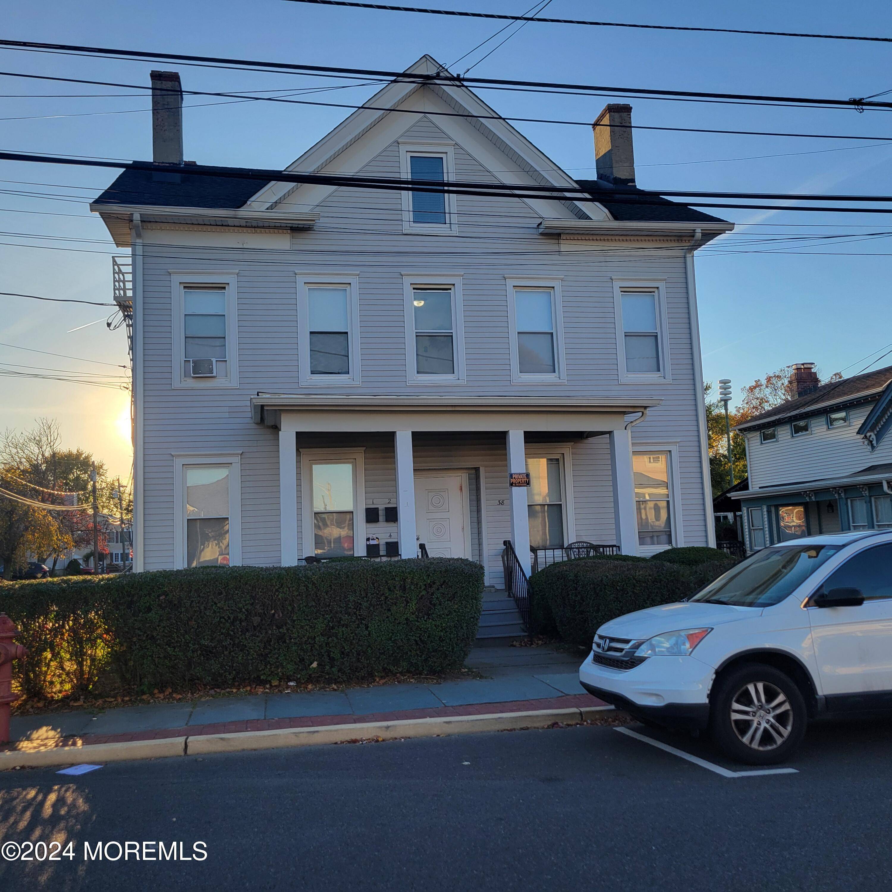 Keyport, NJ 07735,38 Main Street #Apt. #4