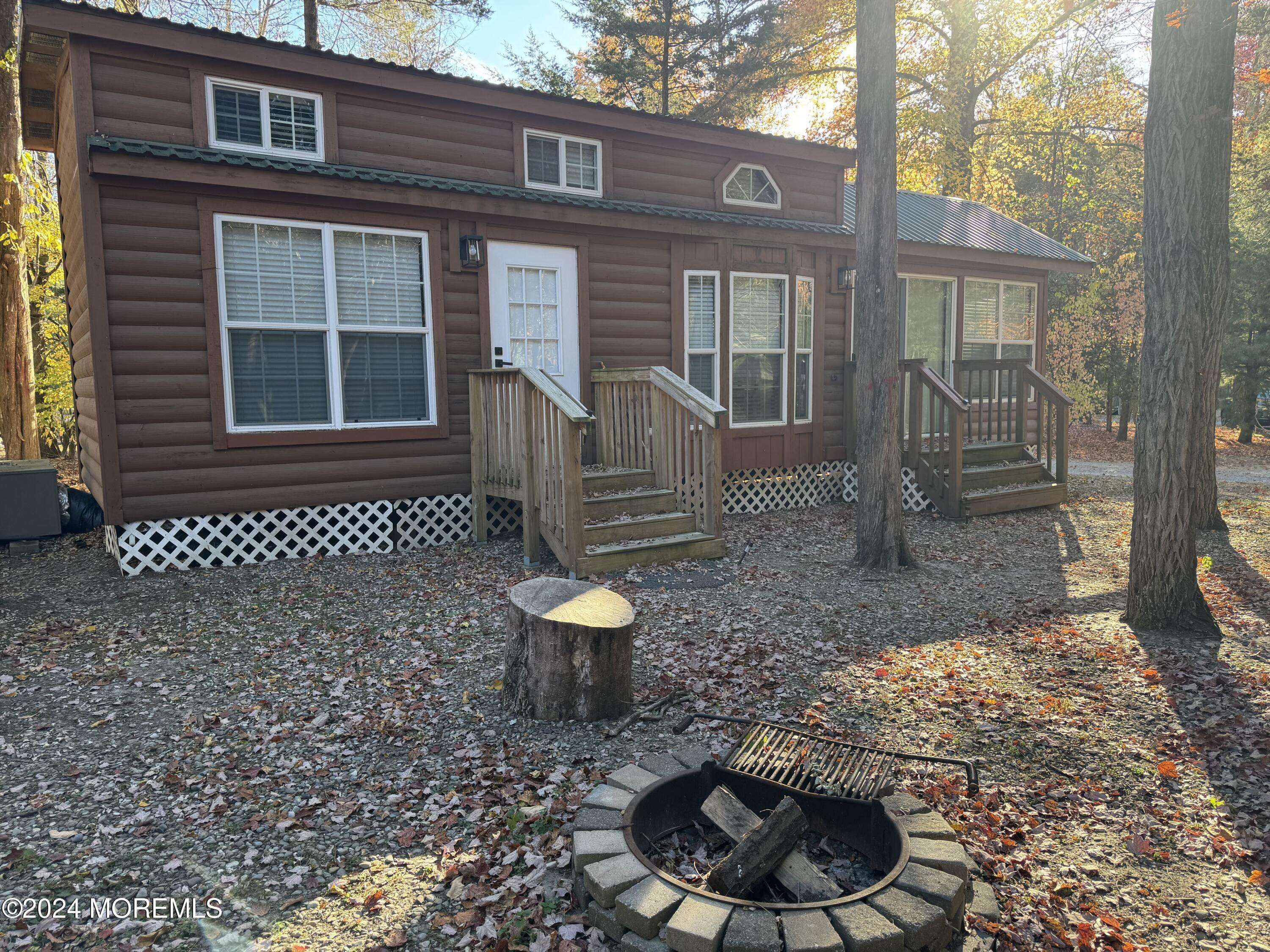 Cream Ridge, NJ 08514,724 Monmouth Road #Unit 26