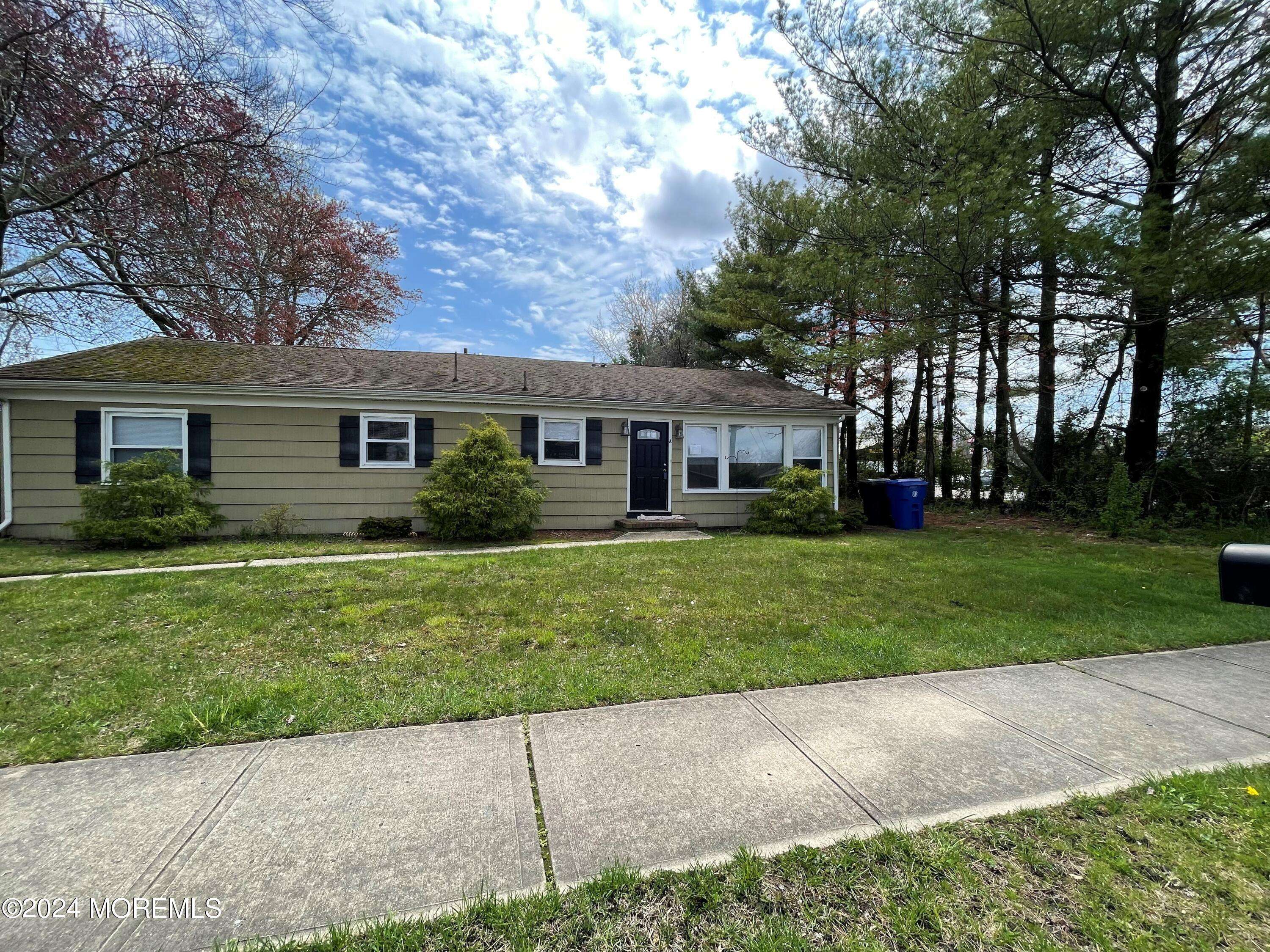 Toms River, NJ 08753,2207 Adams Avenue #A