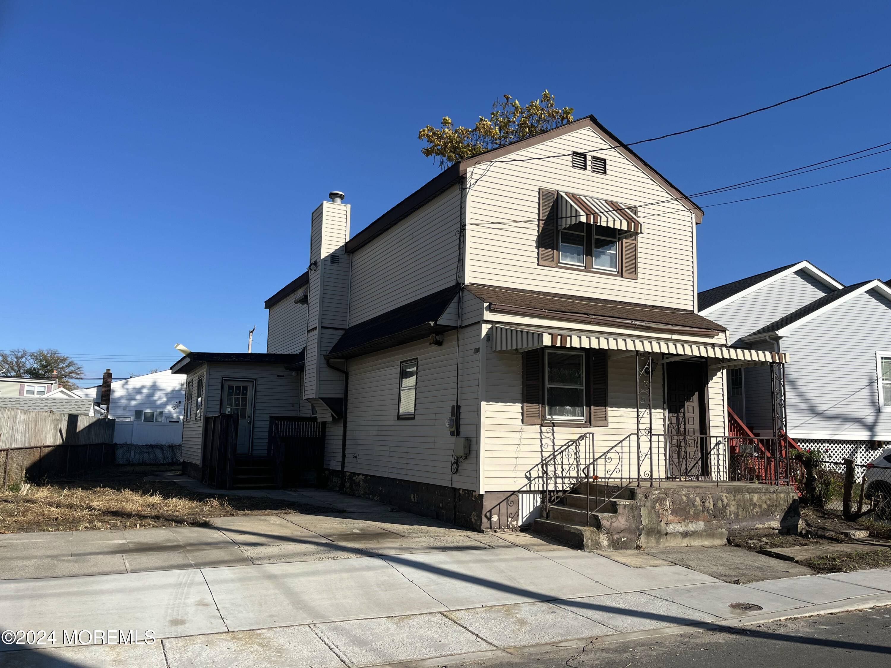 Keansburg, NJ 07734,16 Woodside Avenue