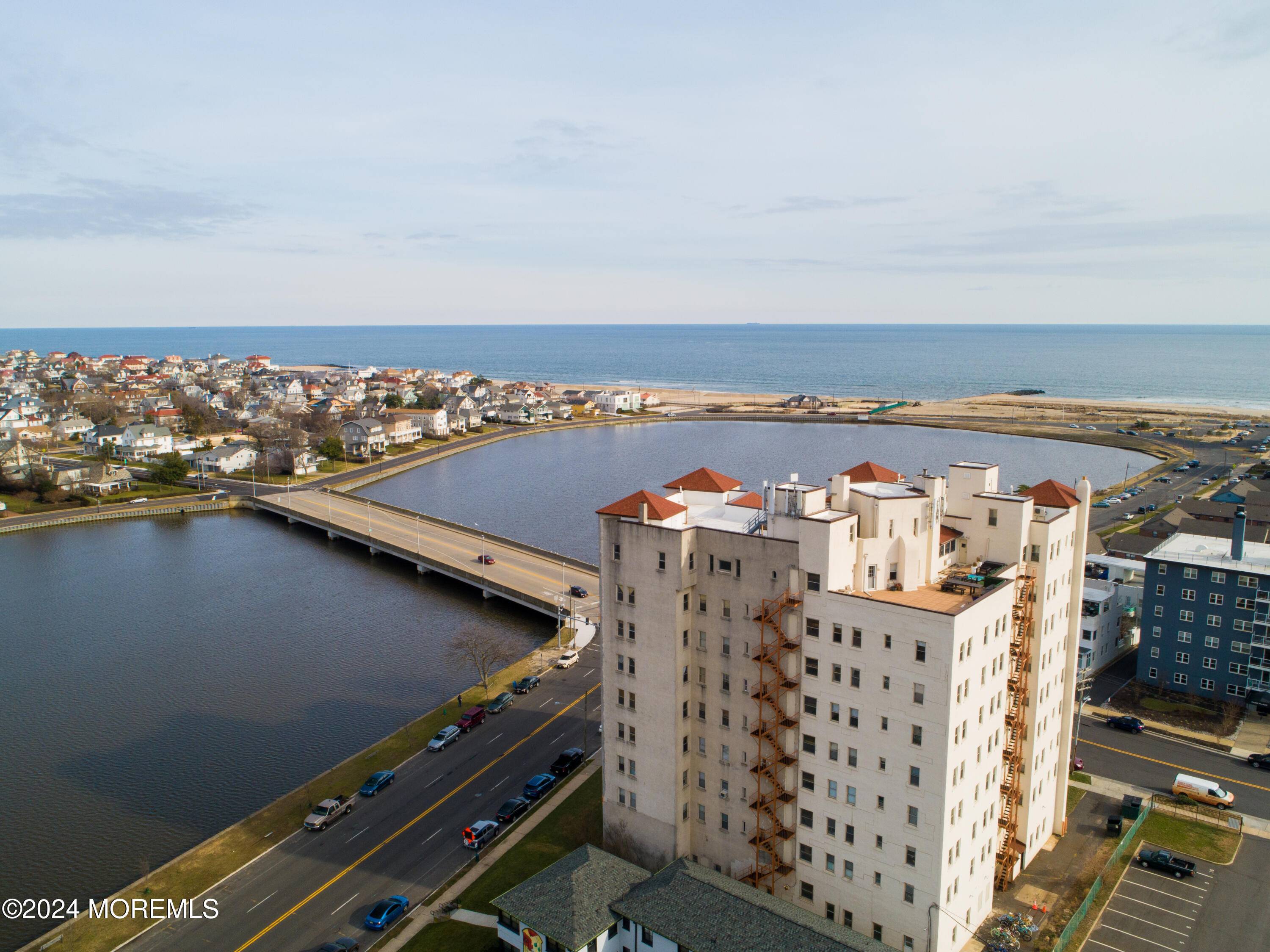 Asbury Park, NJ 07712,400 Deal Lake Drive #4K