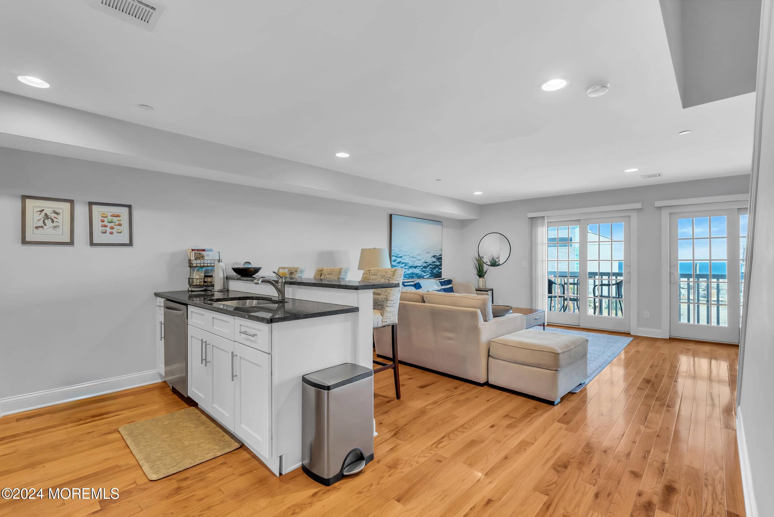 Sea Bright, NJ 07760,1136 Ocean Avenue #303