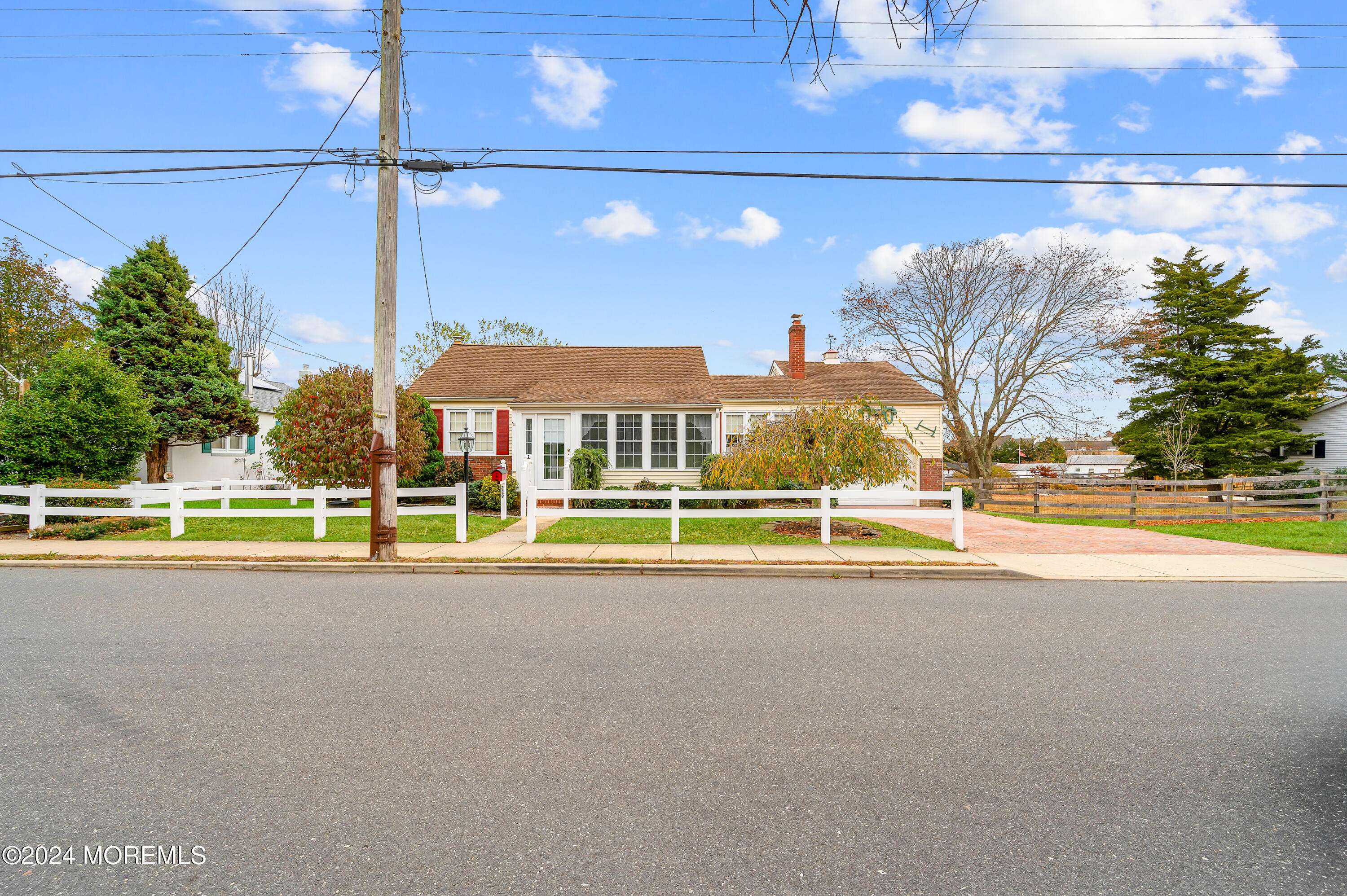 Tuckerton, NJ 08087,229 Wood Street