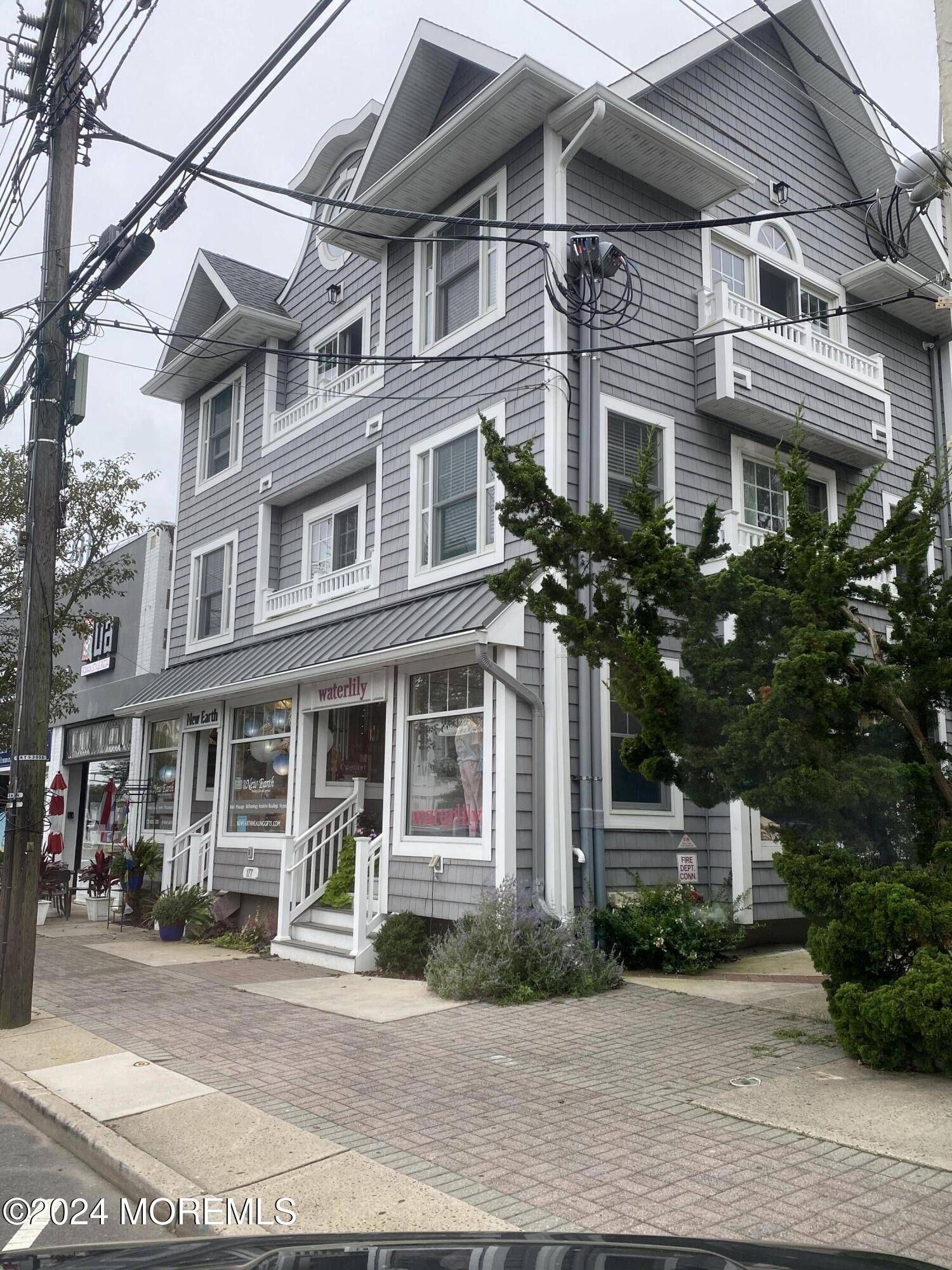 Manasquan, NJ 08736,177 Main Street #Unit 3B