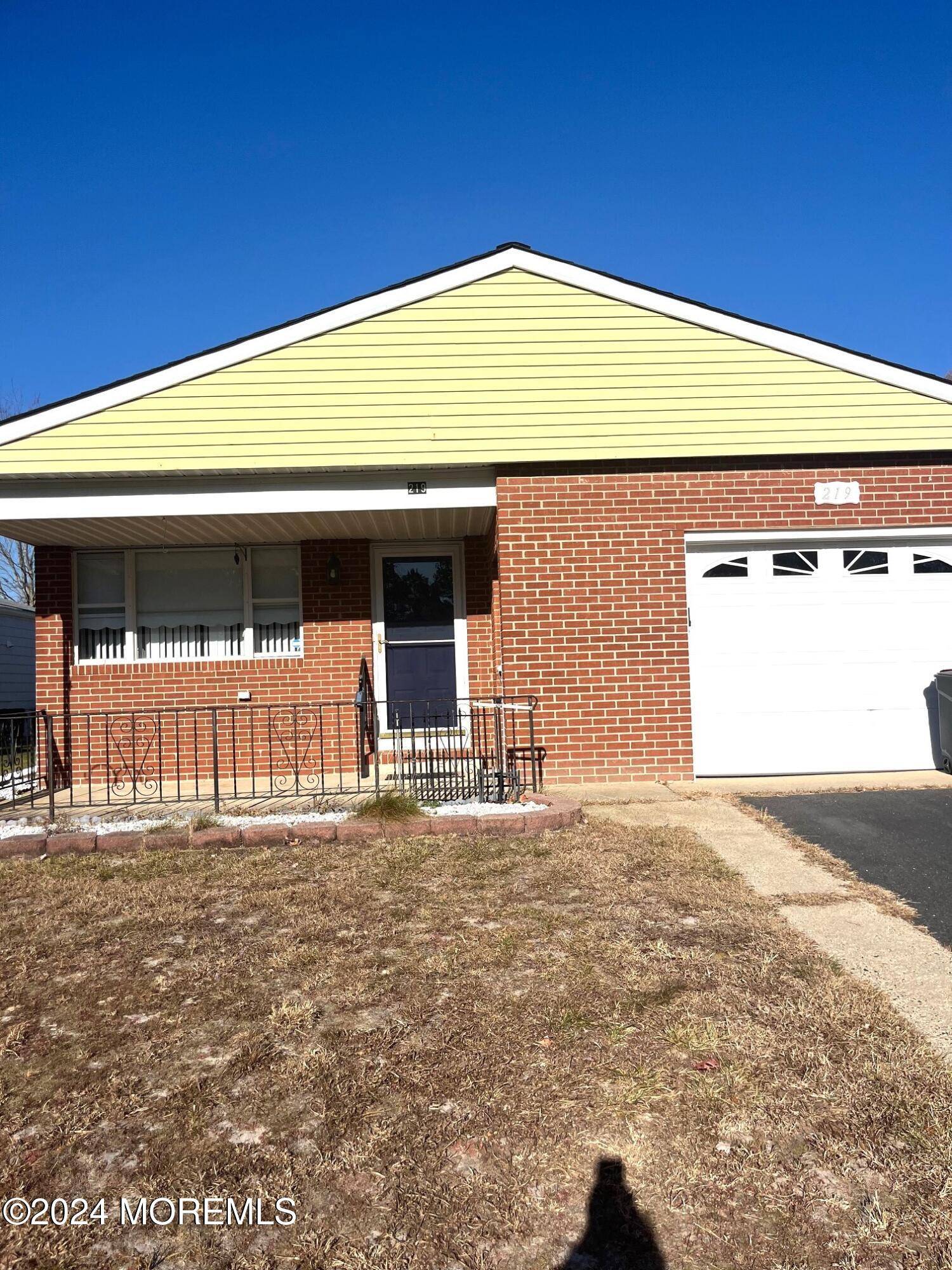 Toms River, NJ 08757,219 Torrey Pines Drive